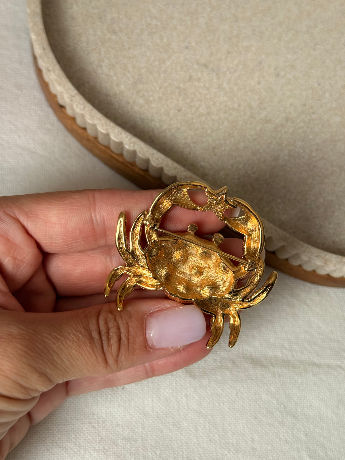 Broche Christian Dior vintage - Crabe doré orné de strass
