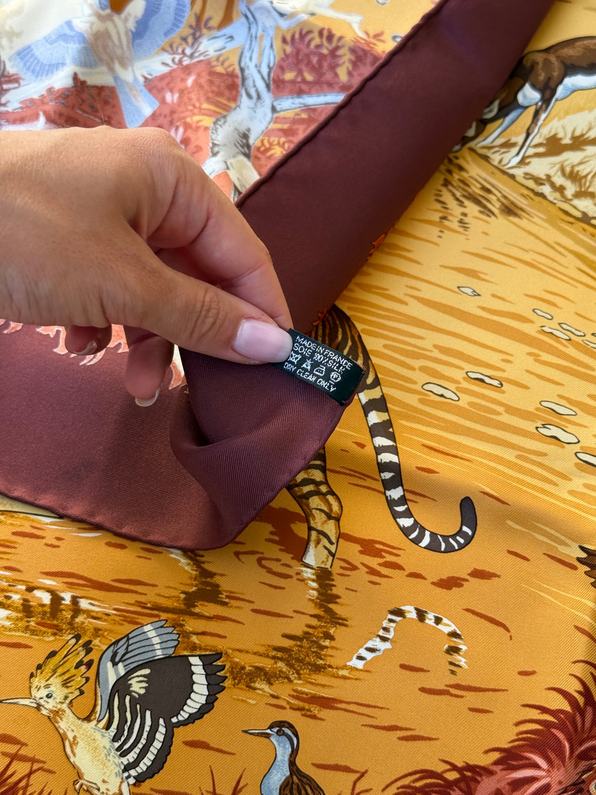 Foulard Hermès – Modèle La Trêve de l'Eau