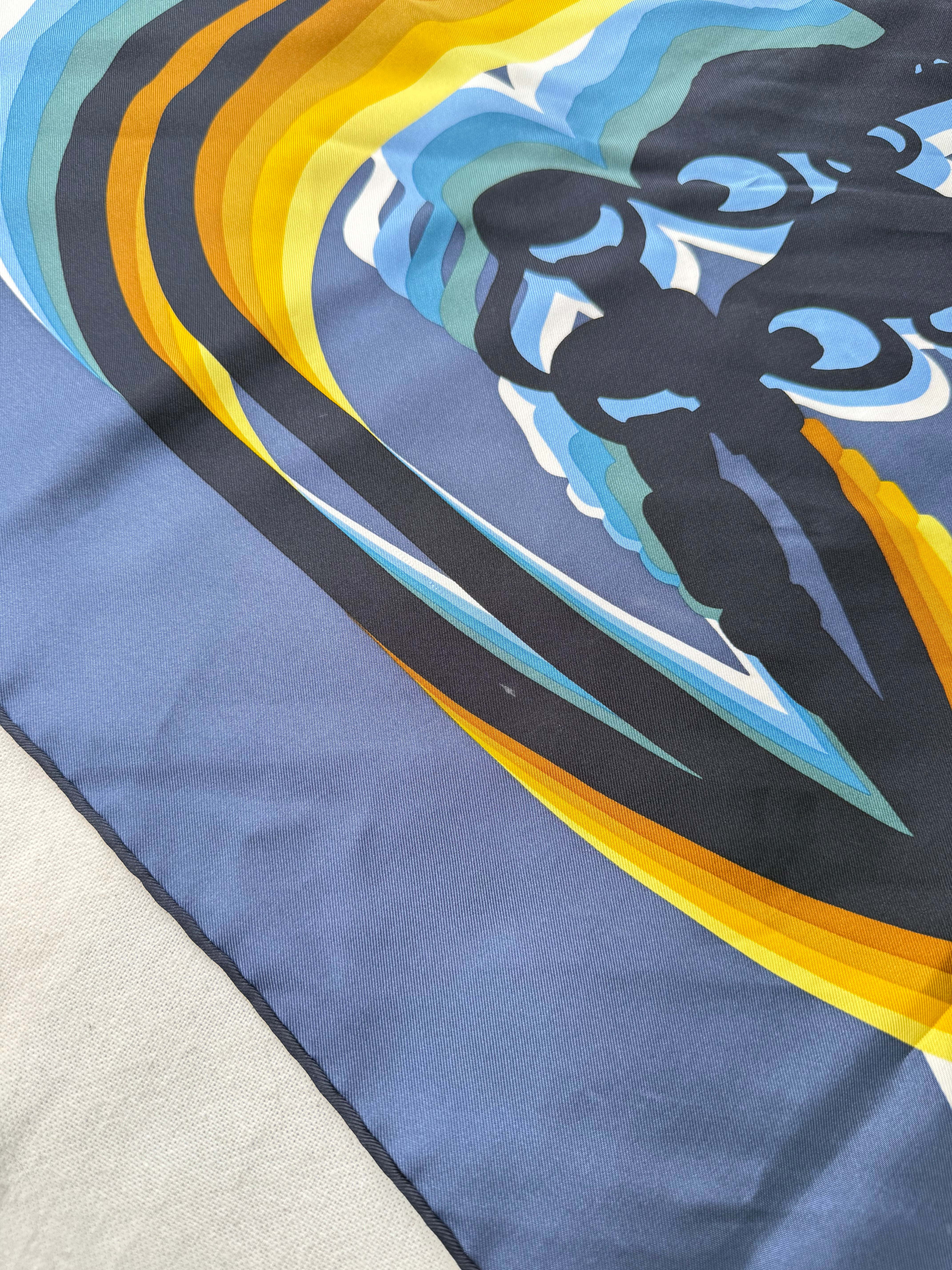 Foulard Hermès – modèle Bride de Gala Shadow