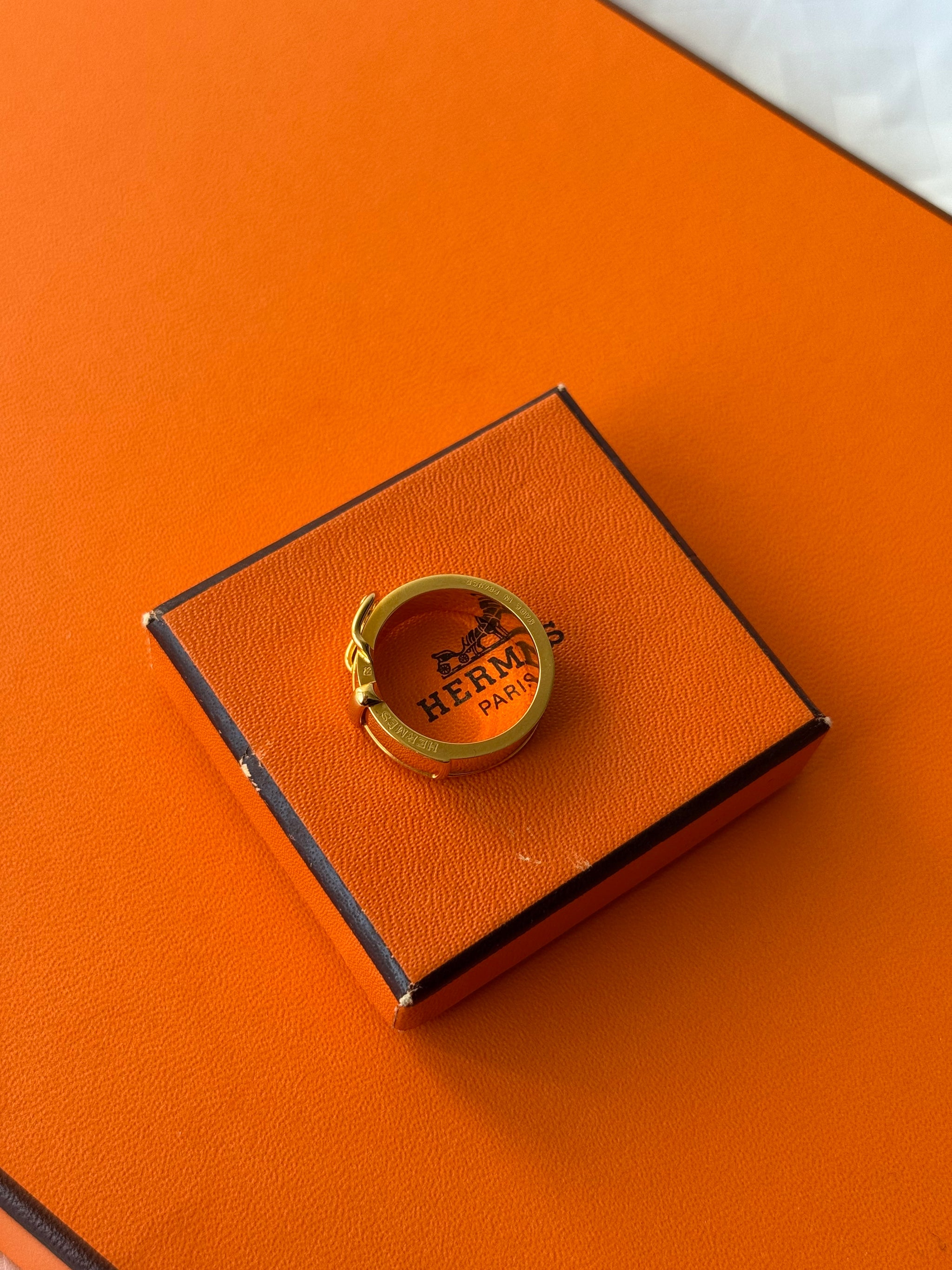 Anneau de foulard Hermès - modèle ceinture