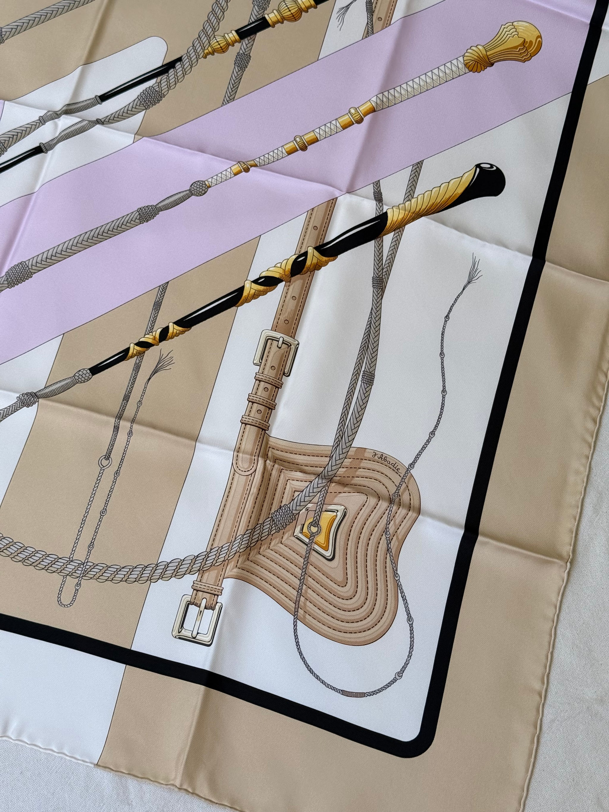 Foulard Hermès – Modèle Clic Clac