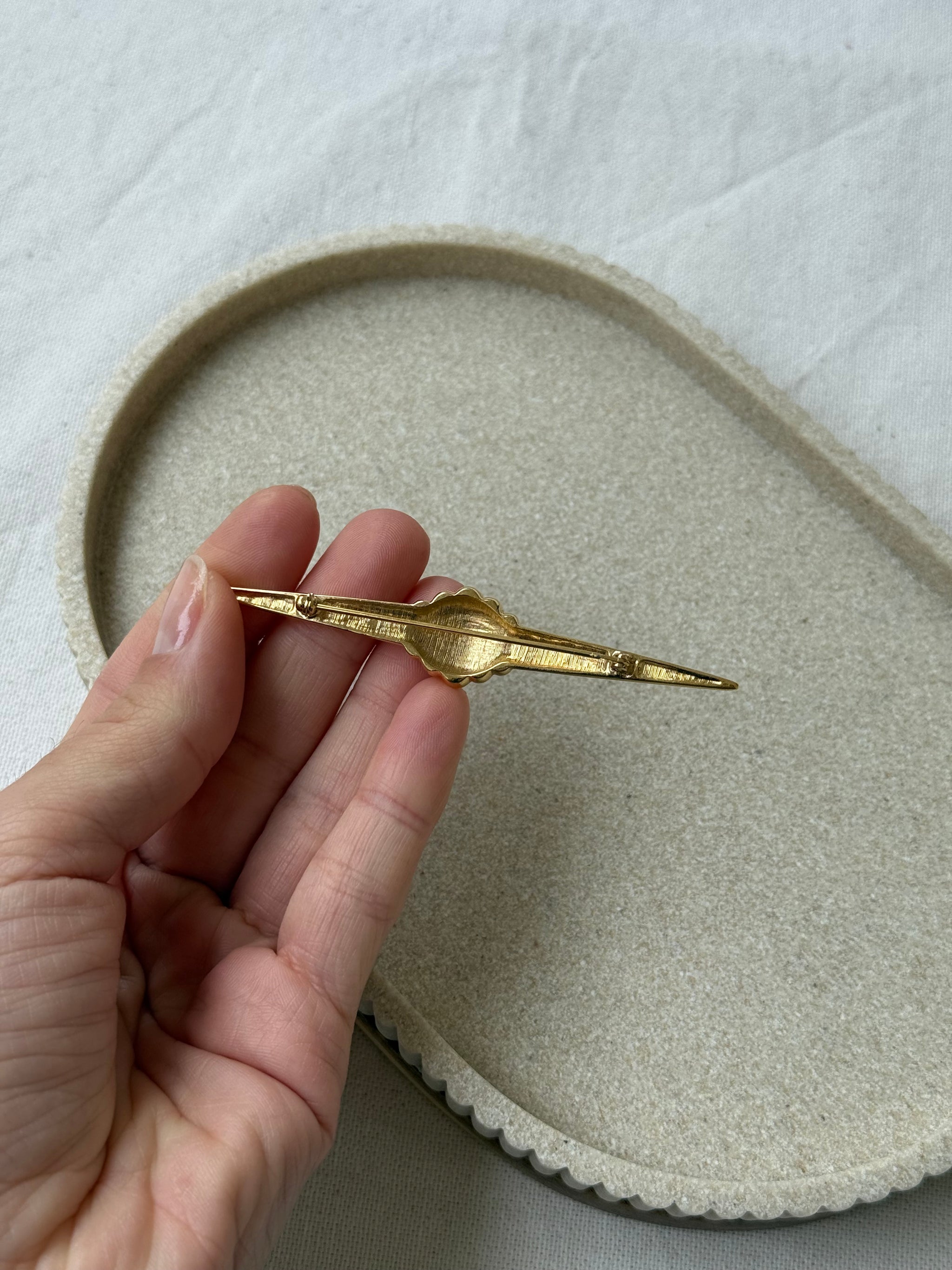 Broche vintage - Forme barrette et noeud