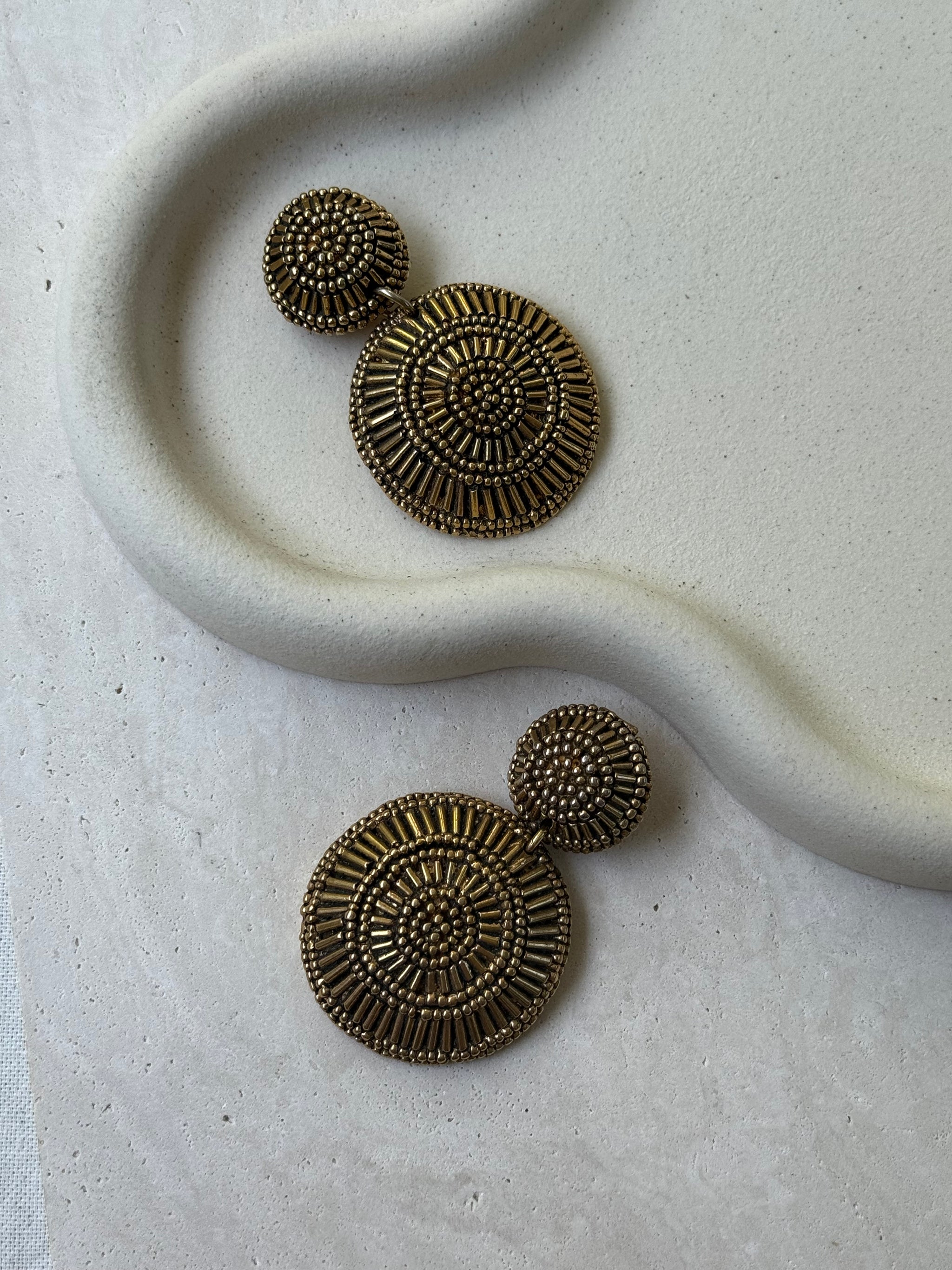Boucles d’oreilles Satellite vintage - Pendantes texturées