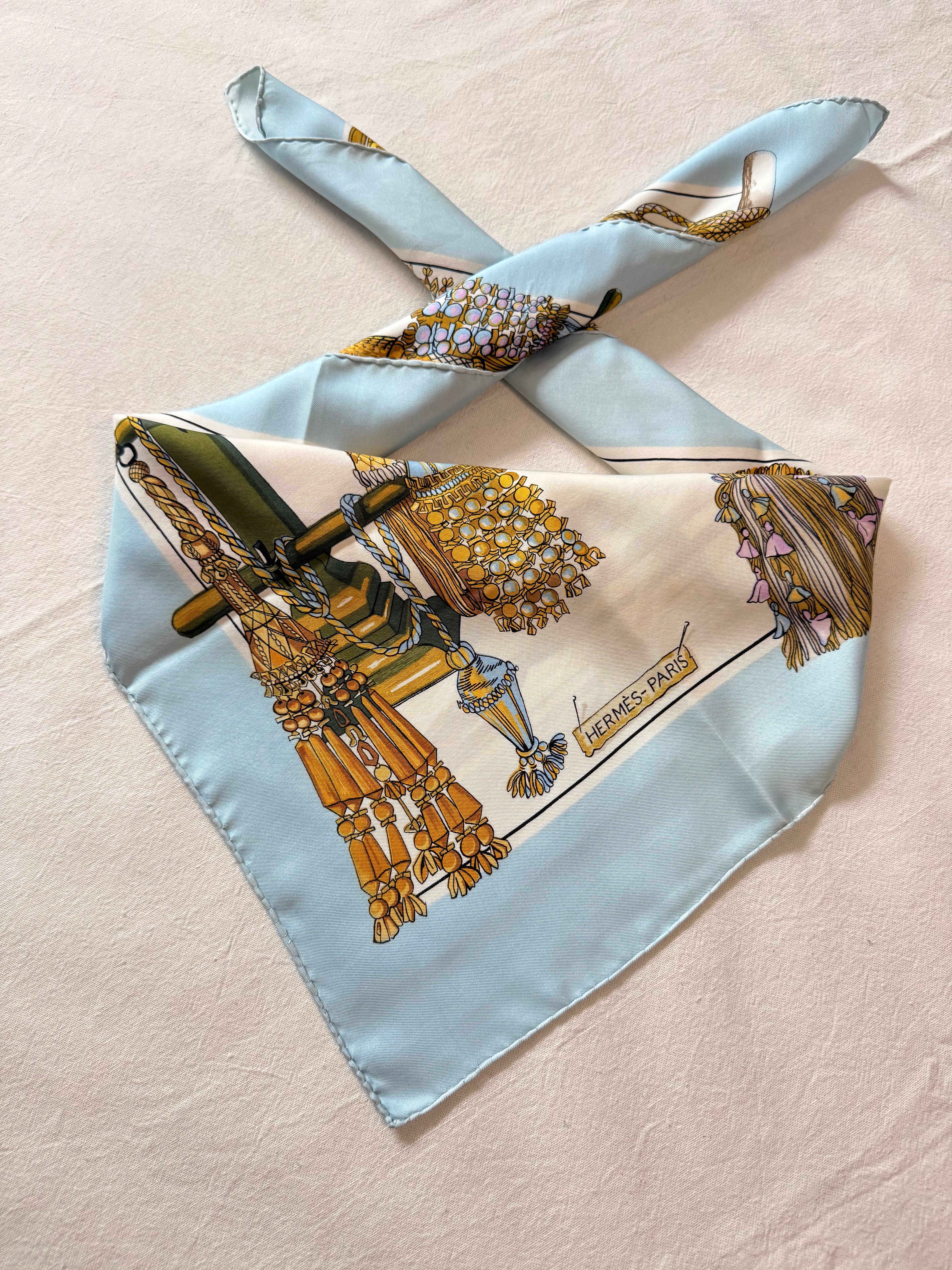 Foulard Hermès – Modèle Passementerie