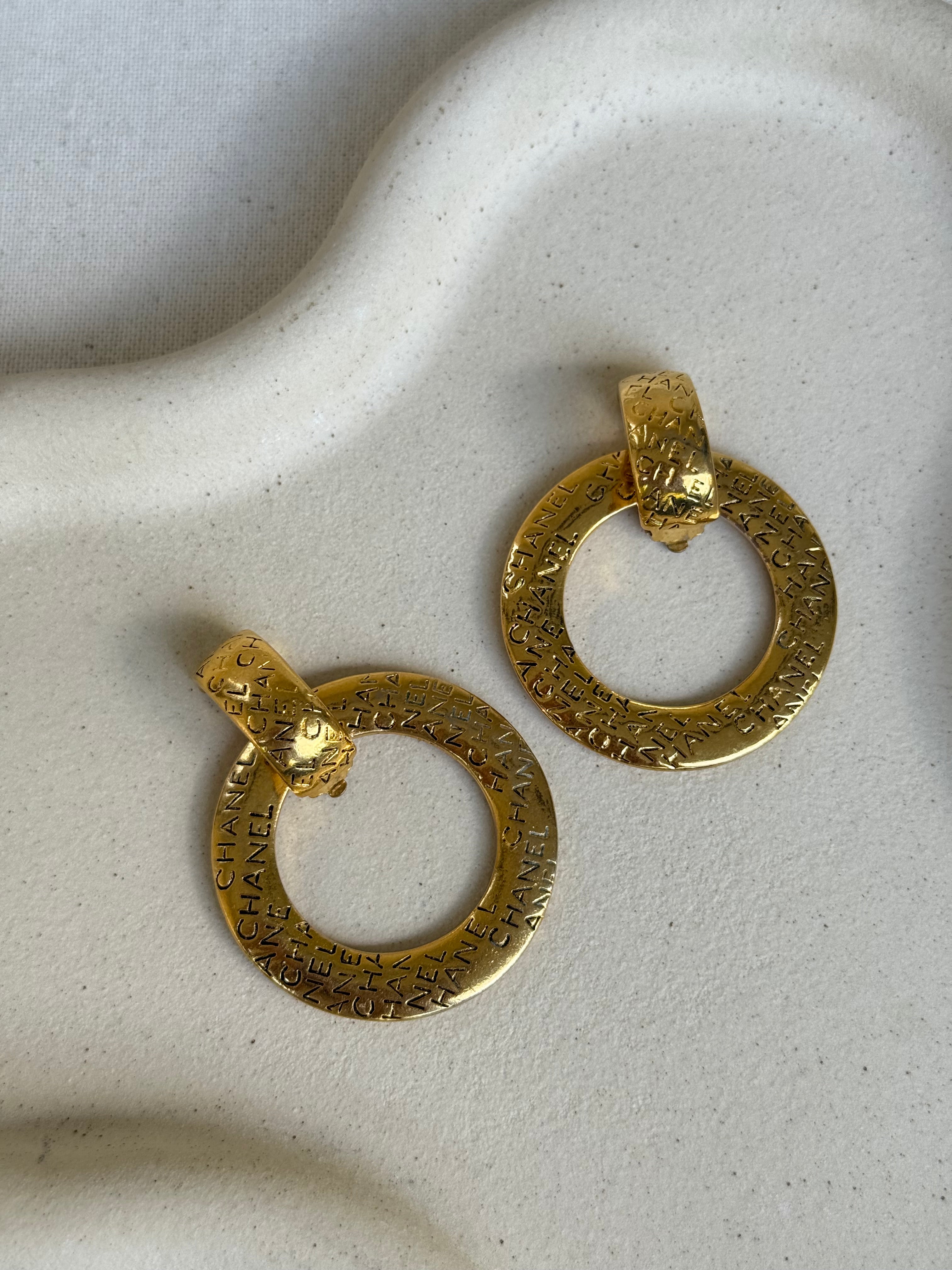 Boucles d’oreilles vintage Chanel - Créoles modulables gravées