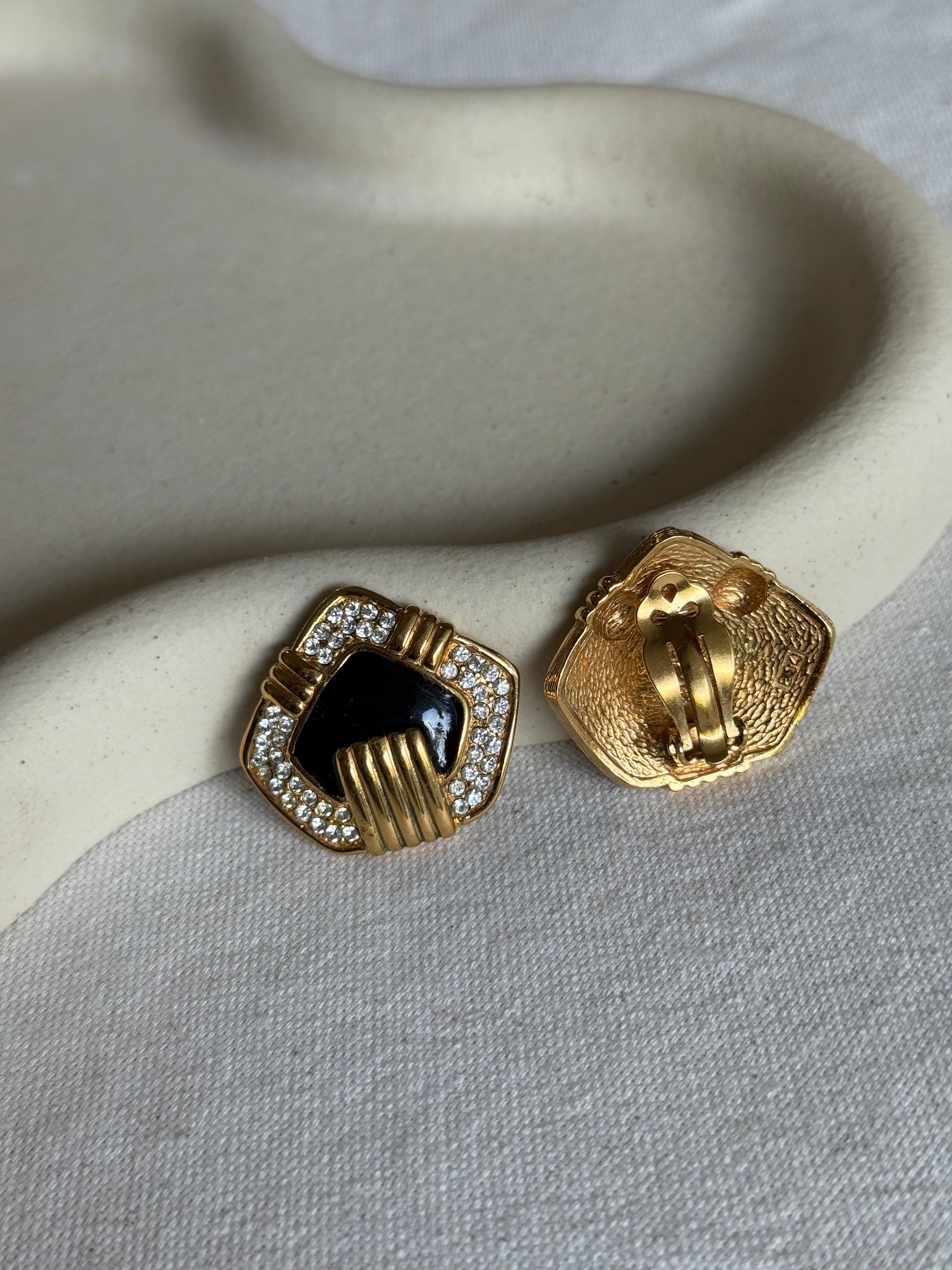 Boucles d’oreilles vintage - Forme géométique émaillées noires