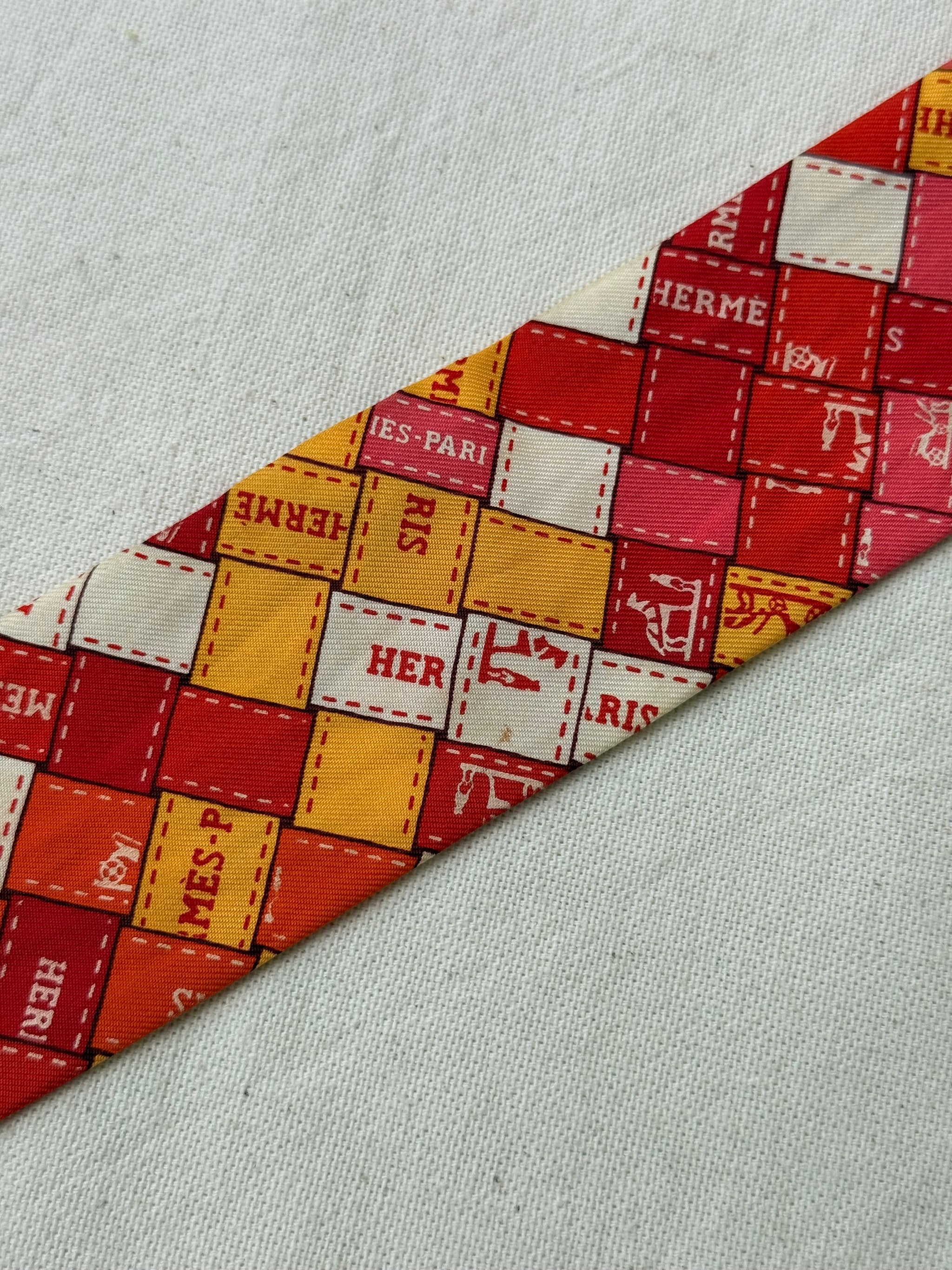 Twilly Hermès – Modèle Bolduc au Carré
