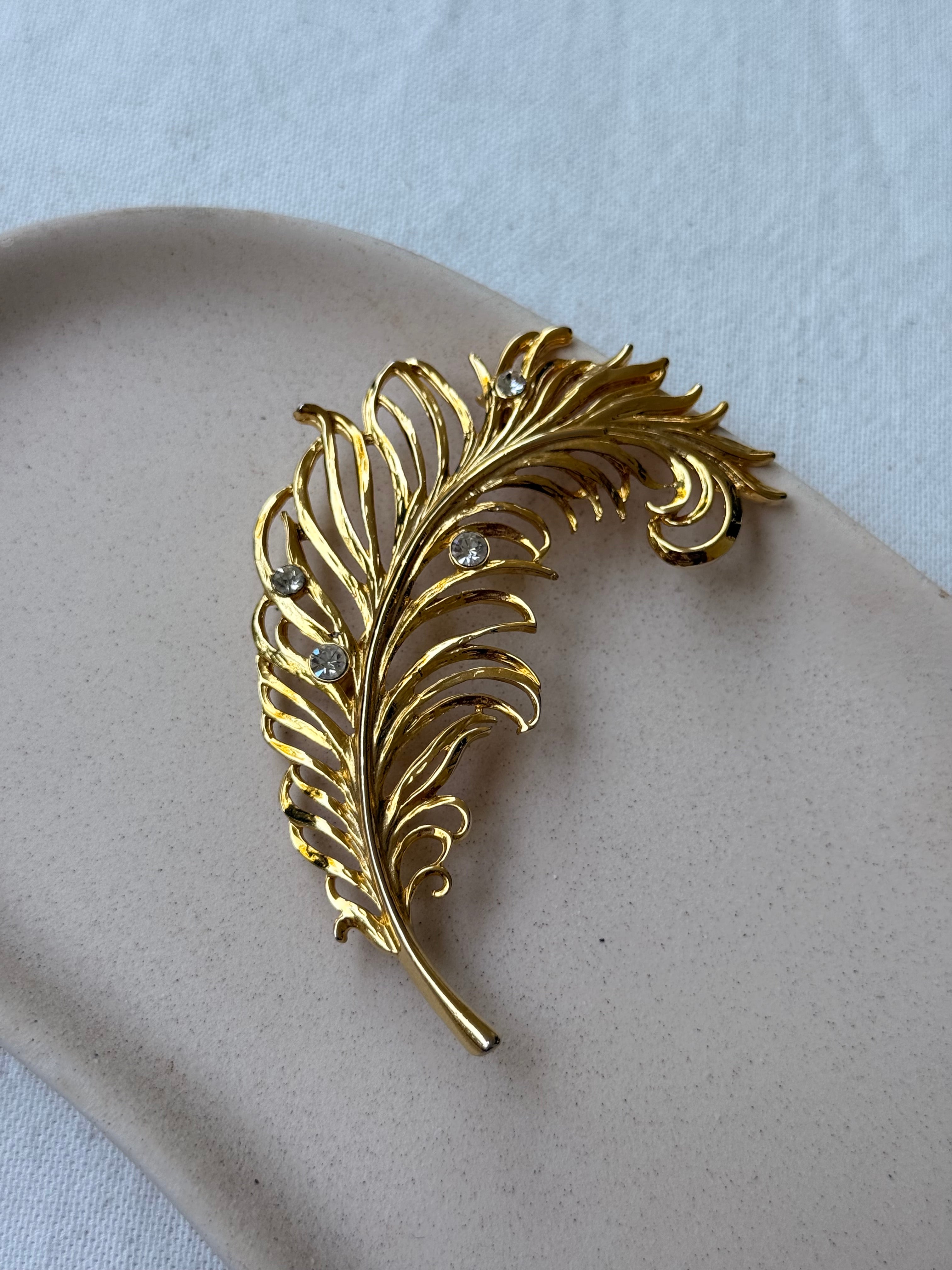 Broche vintage - Motif plume dorée XL