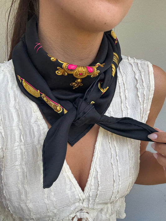 Foulard Hermès – Modèle Parures des Sables