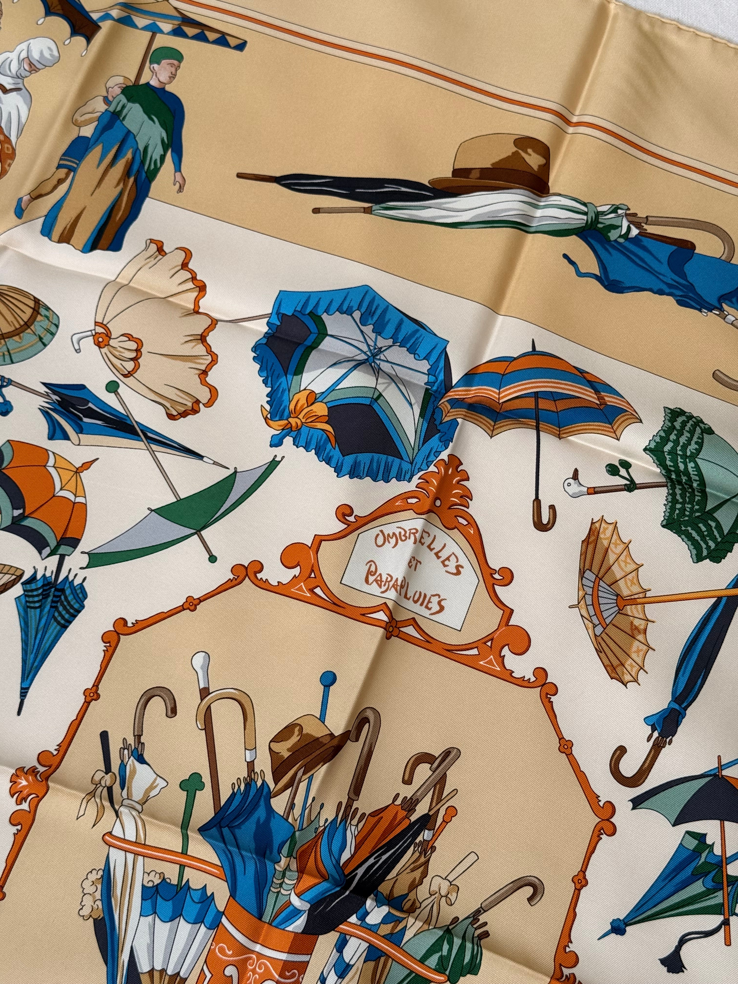Foulard Hermès – Modèle Ombrelles et Parapluies