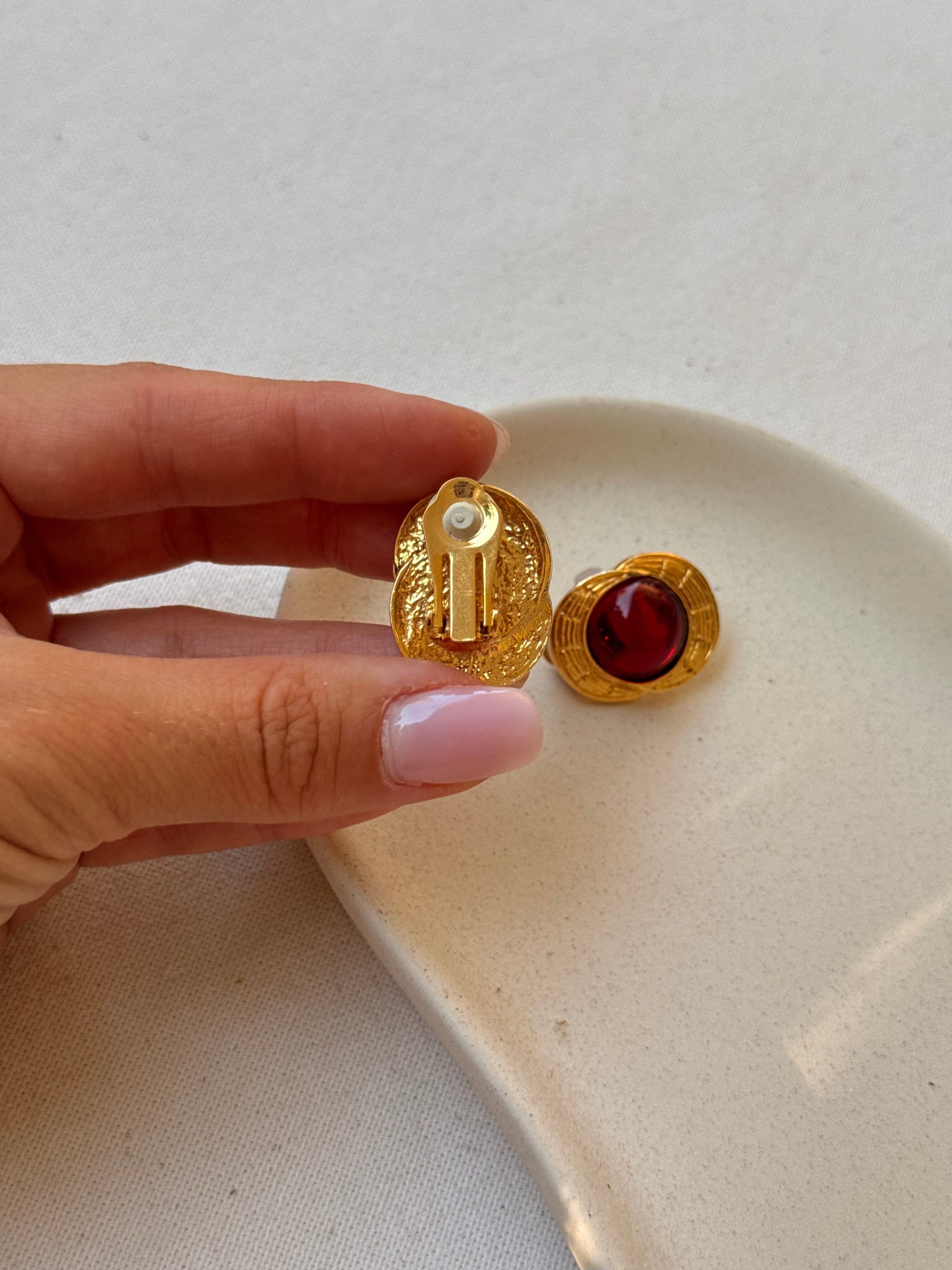 Boucles d’oreilles vintage - Cabochon résine rouge