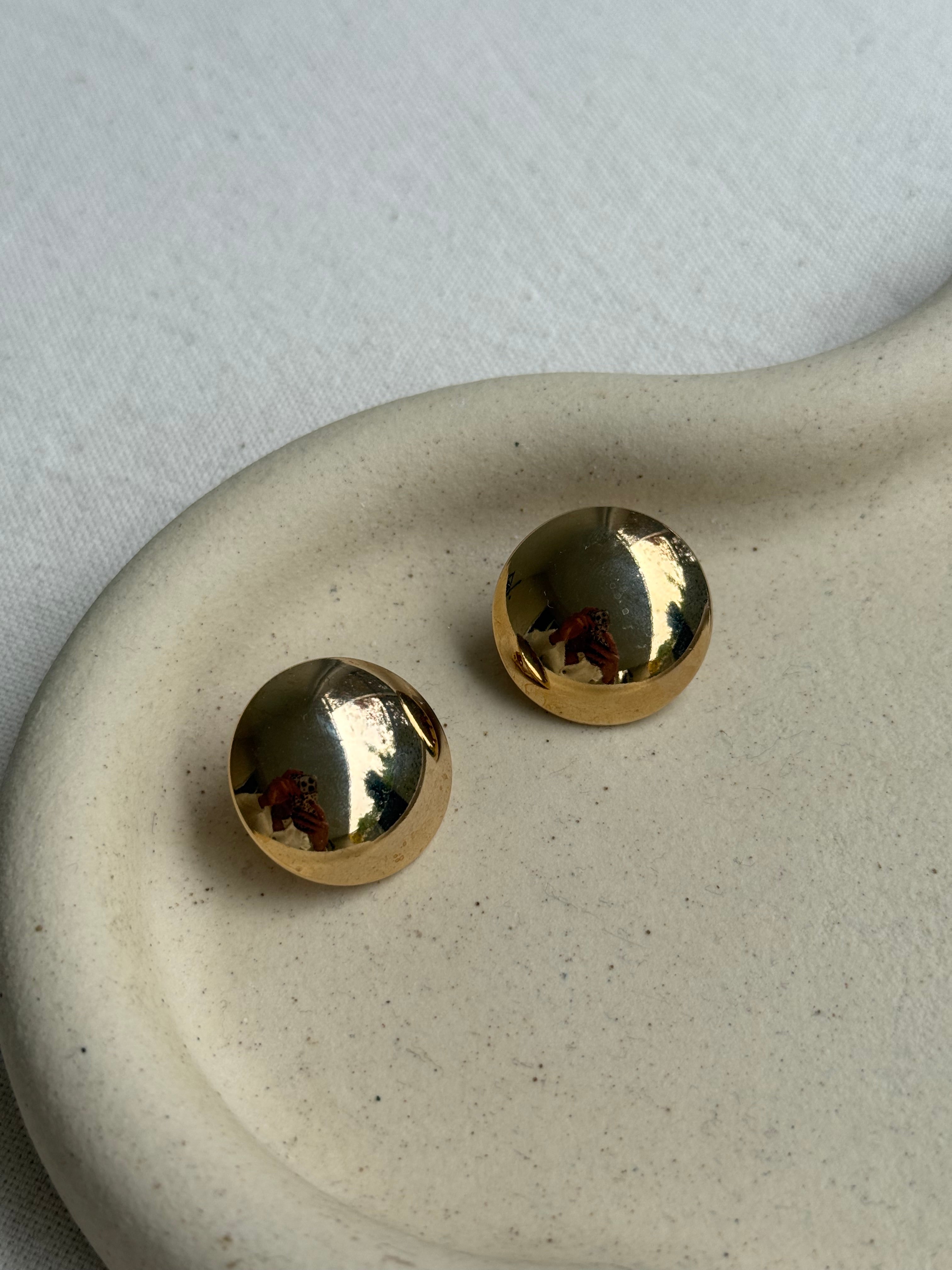 Boucles d’oreilles vintage - Dômes dorés lisses
