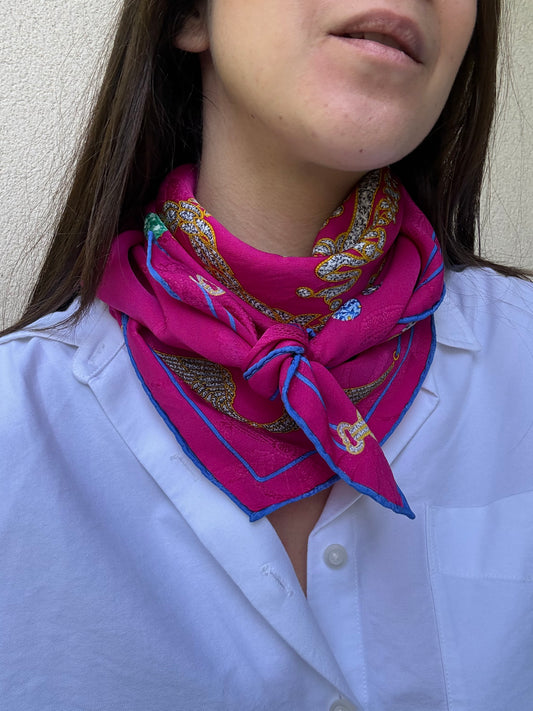 Foulard Cartier – Collection Musée, motifs bijoux et noeuds