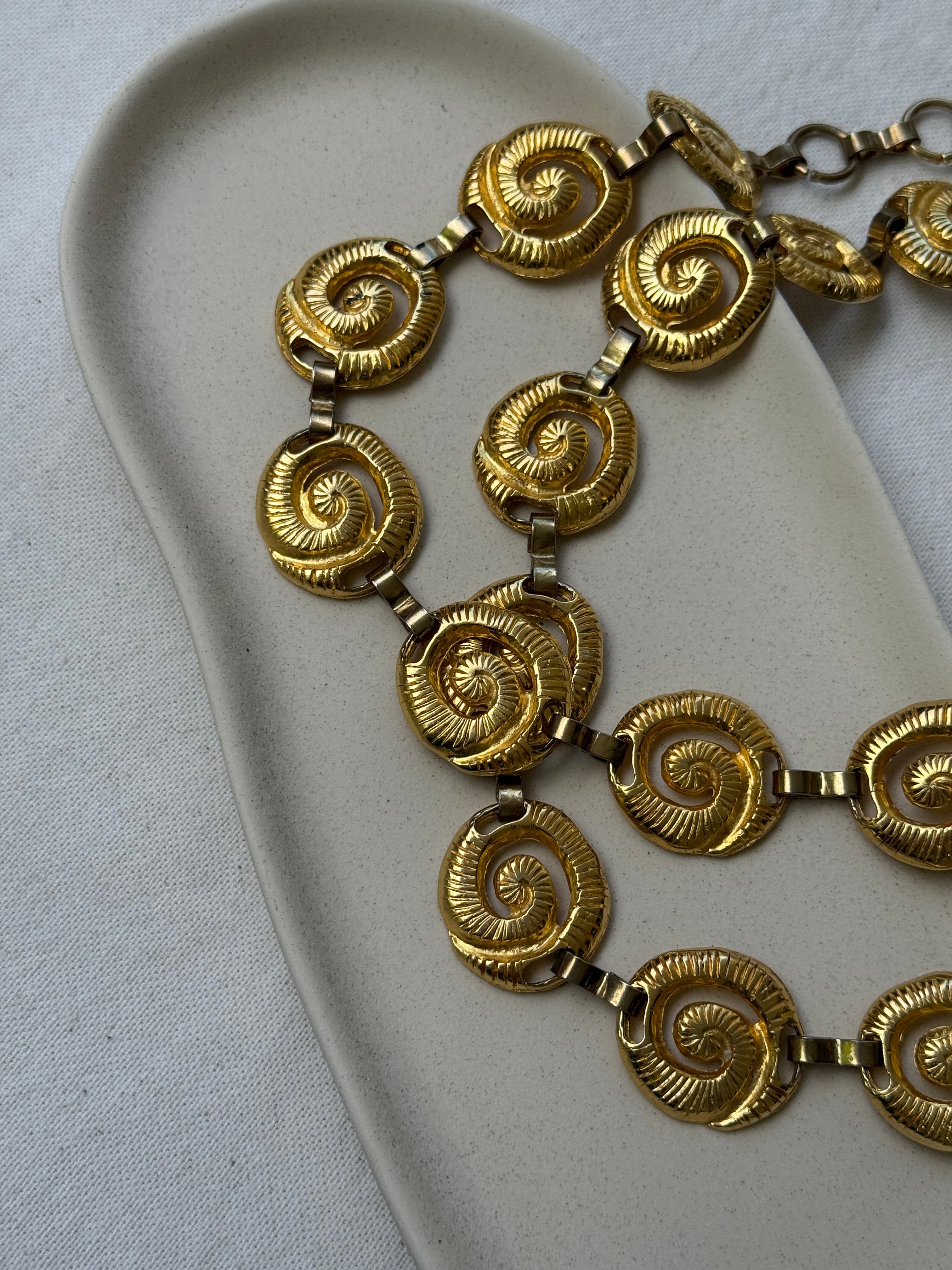 Ceinture vintage - Motifs spirales dorées