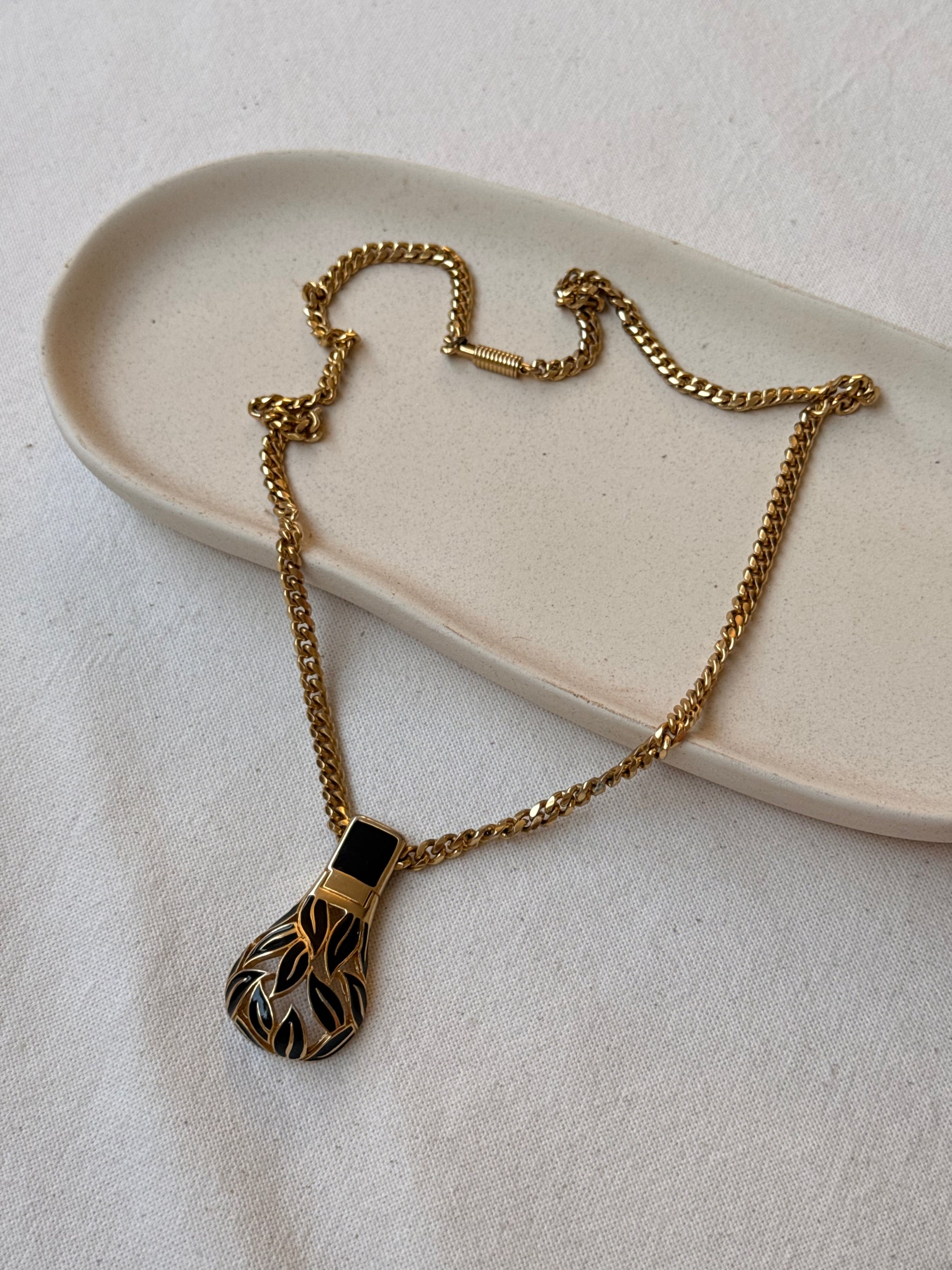 Collier Balenciaga vintage - Pendentif ajouré émail noir