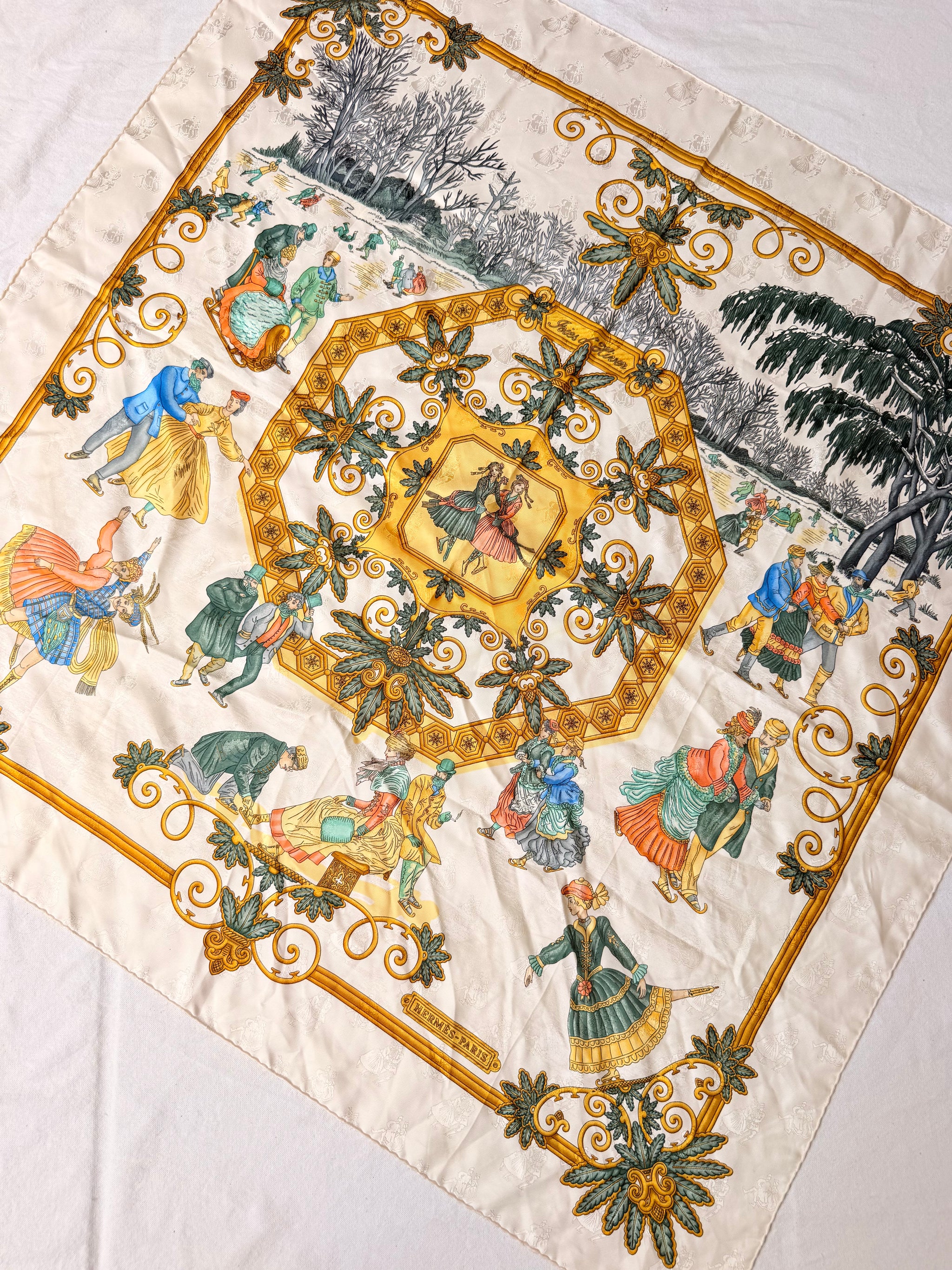 Foulard Hermès – Modèle Joies d'hiver