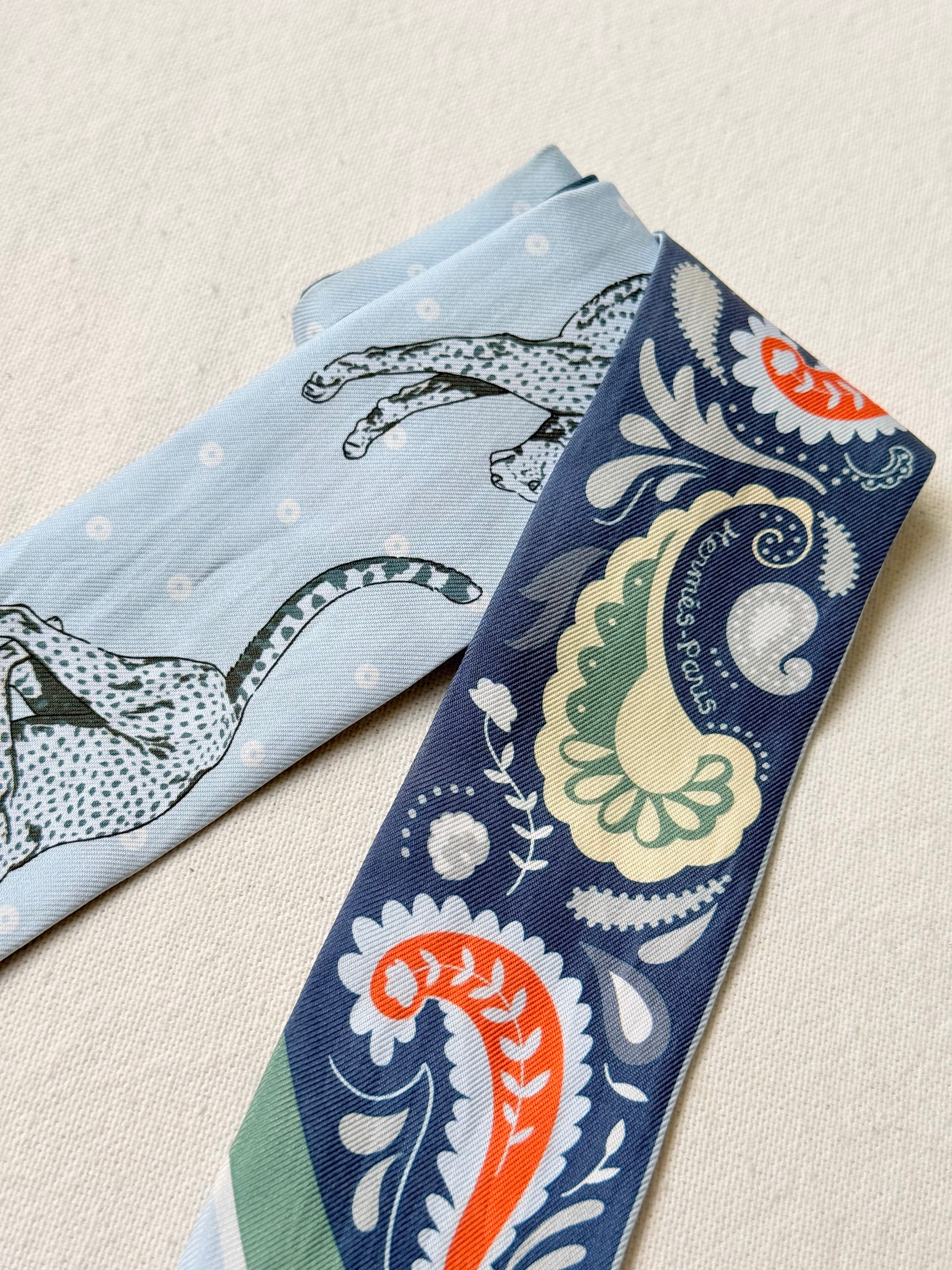 Twilly Hermès – Modèle Guépards Bandana