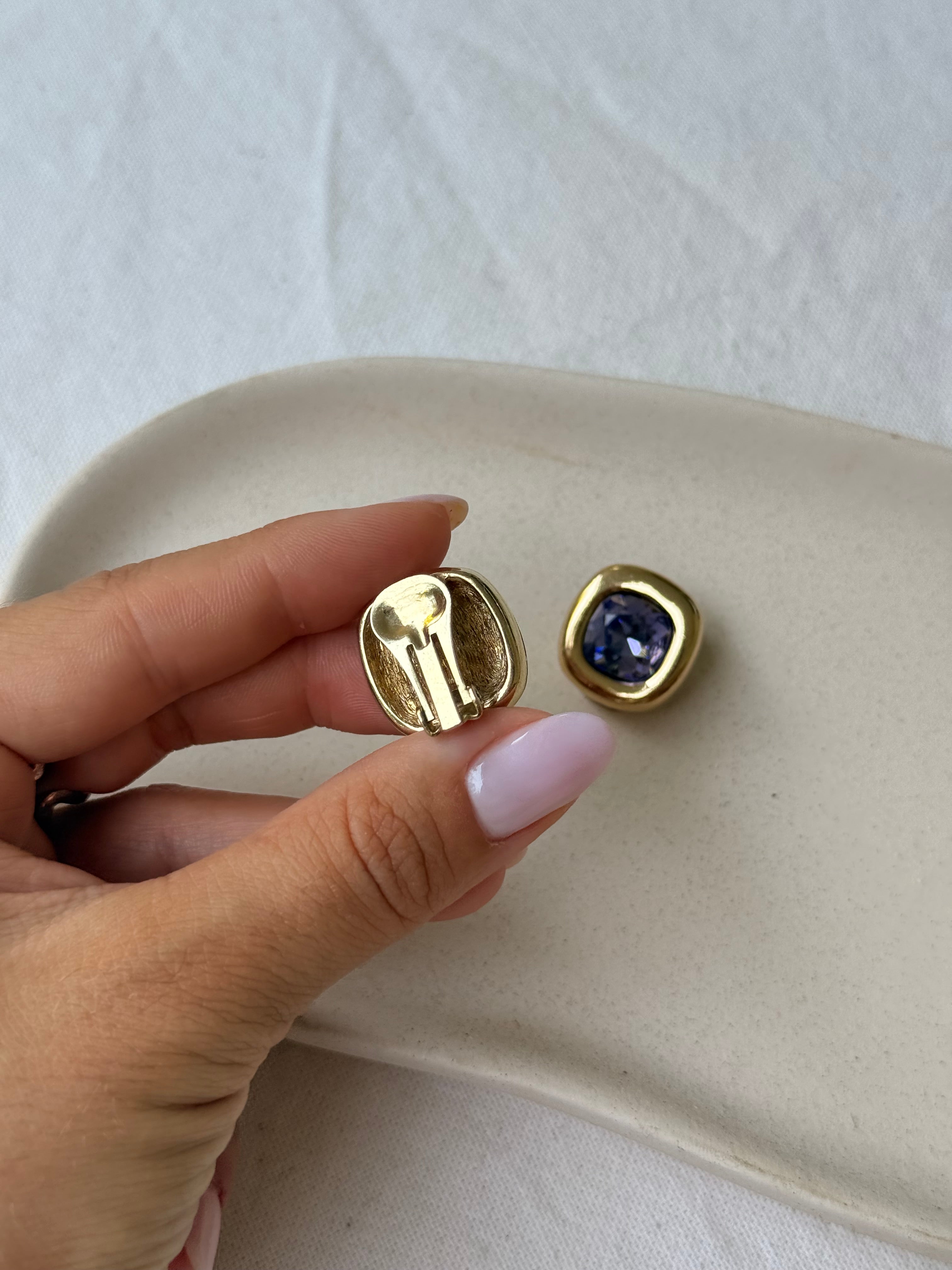Boucles d’oreilles vintage - Pierre violine facettée