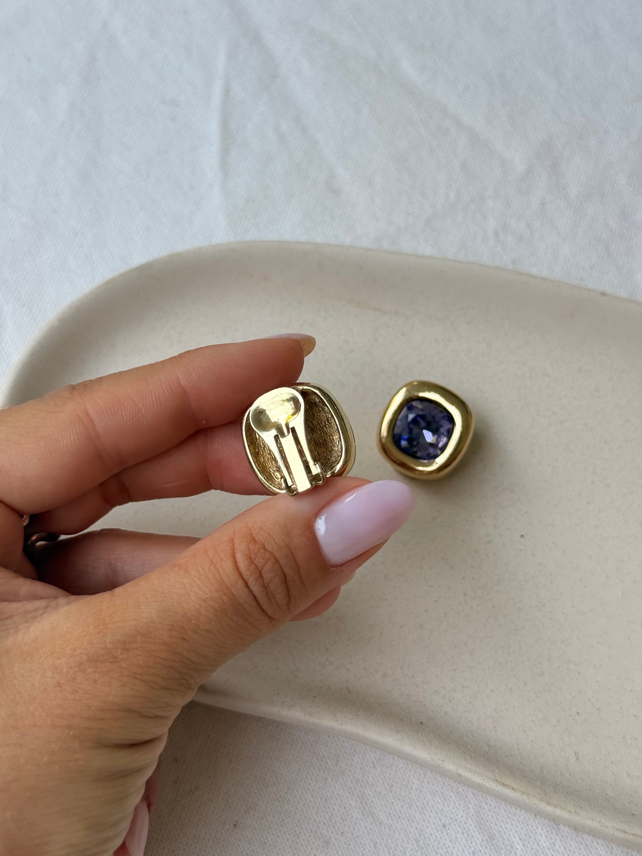 Boucles d’oreilles vintage - Pierre violine facettée