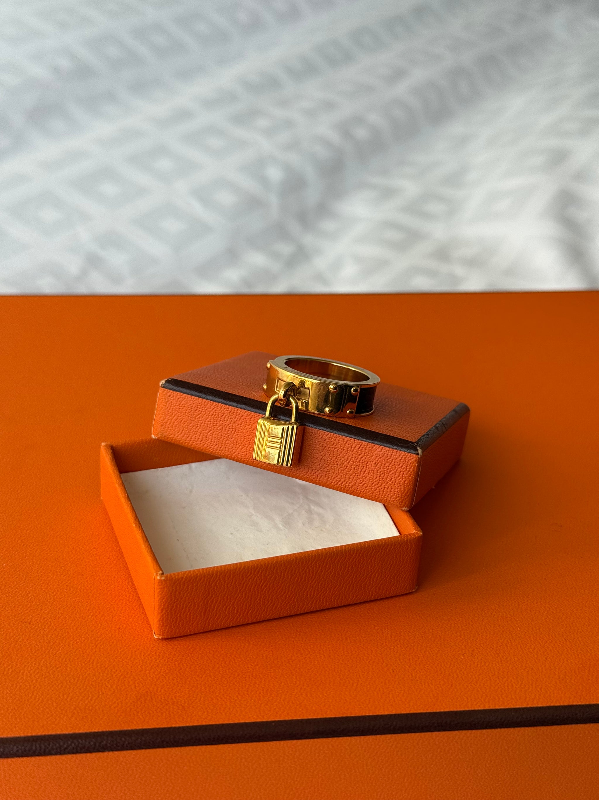 Anneau de foulard Hermès - modèle cadenas kelly