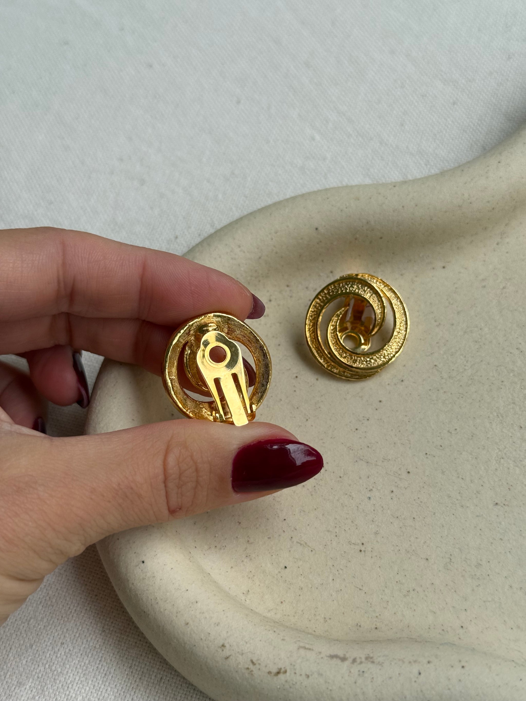 Boucles d’oreilles vintage - Spirales dorées texturées