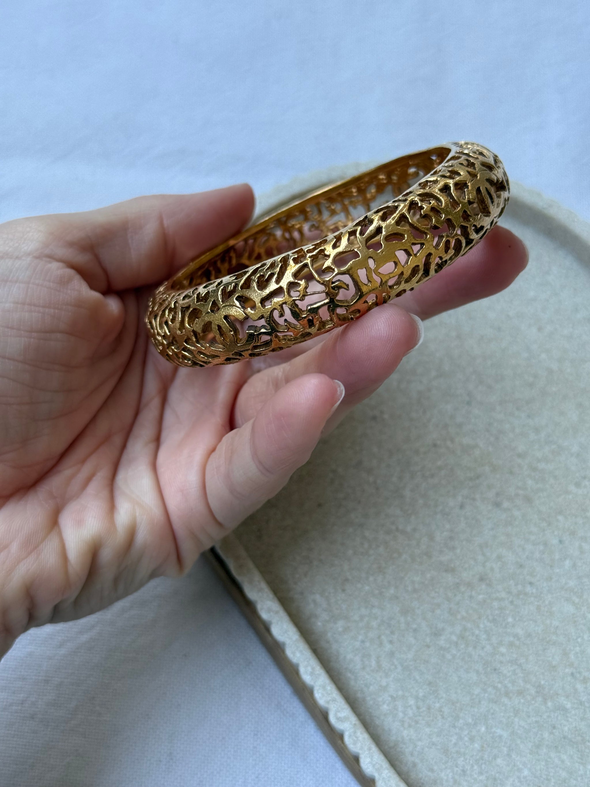 Bracelet Chanel vintage - Jonc dentelle CC
