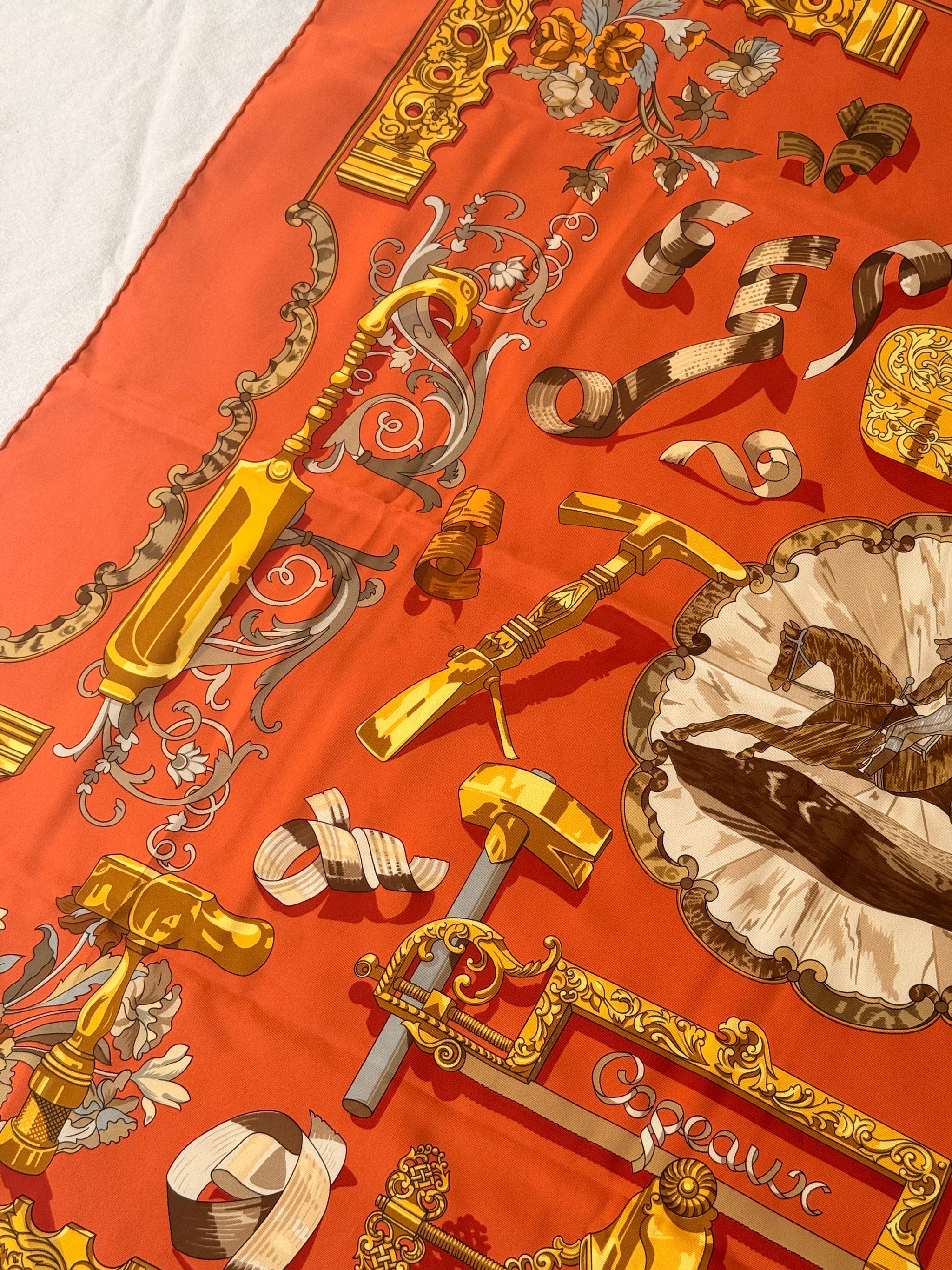 Foulard Hermès – Modèle Copeaux
