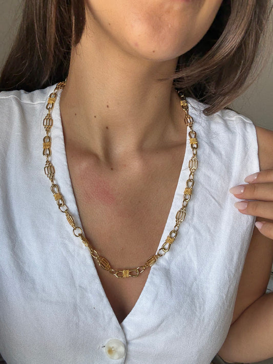 Collier vintage chaîne dorée à maillons travaillés