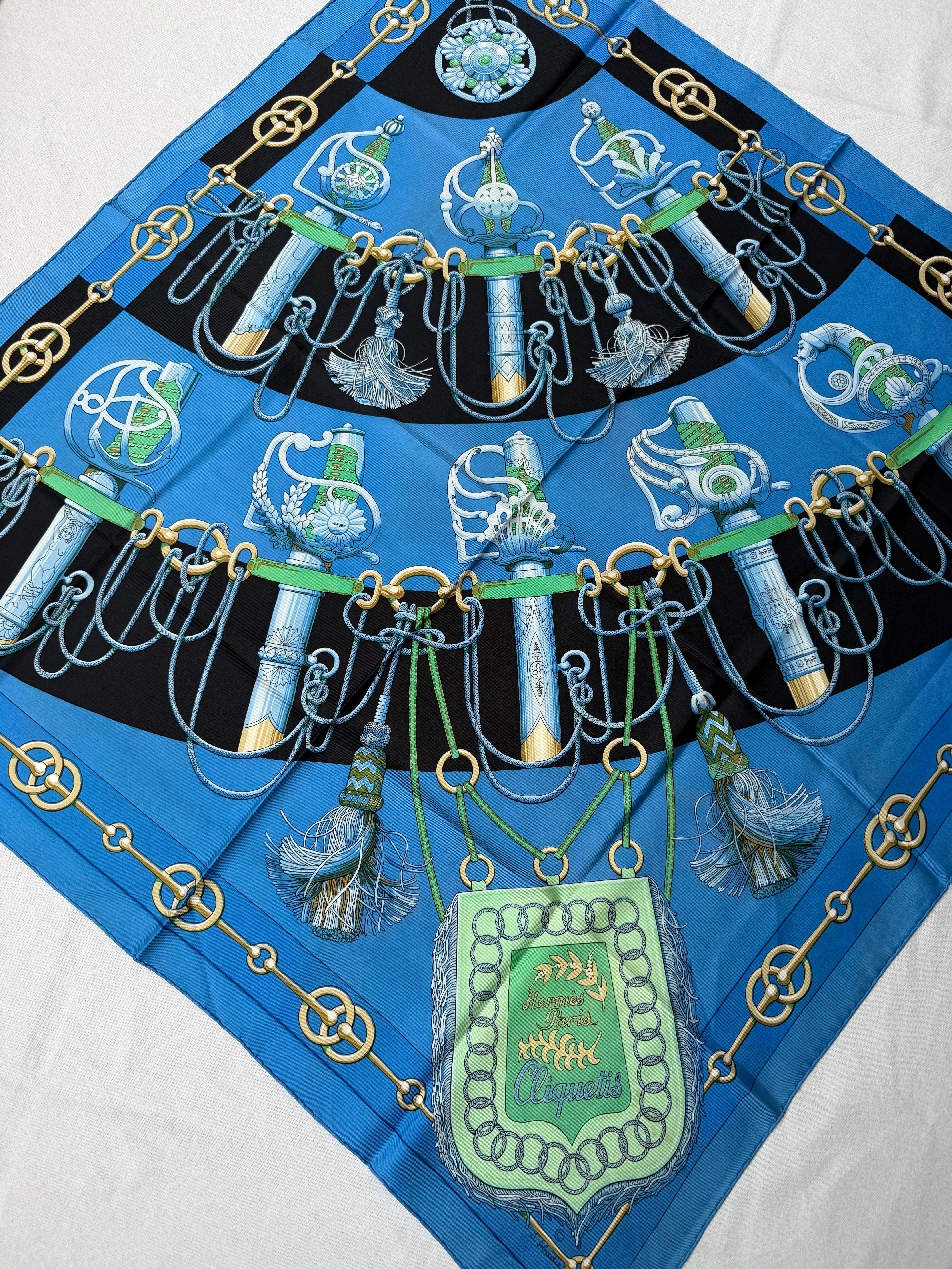 Foulard Hermès – Modèle Cliquetis