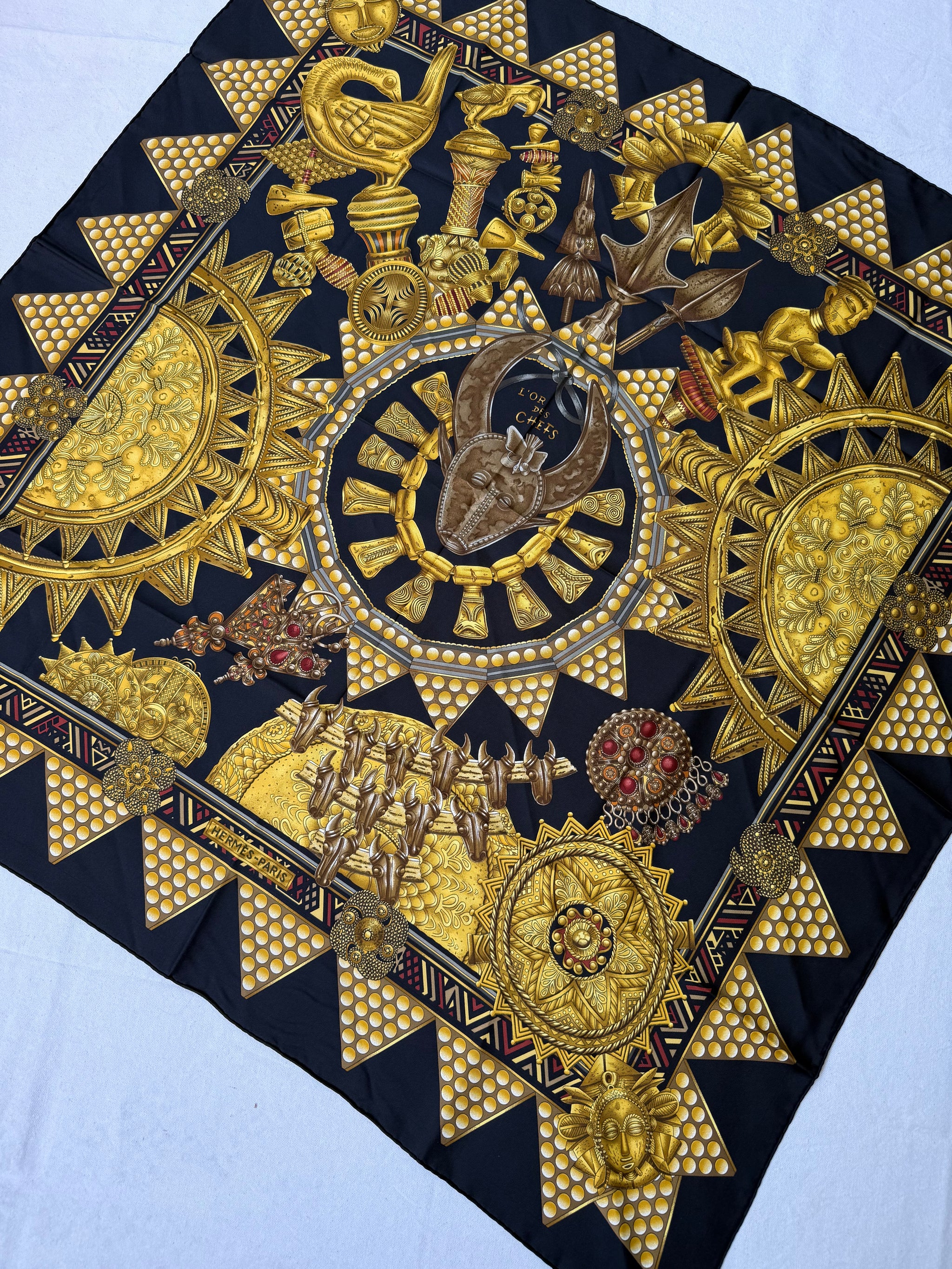 Foulard Hermès – Modèle L'or des chefs