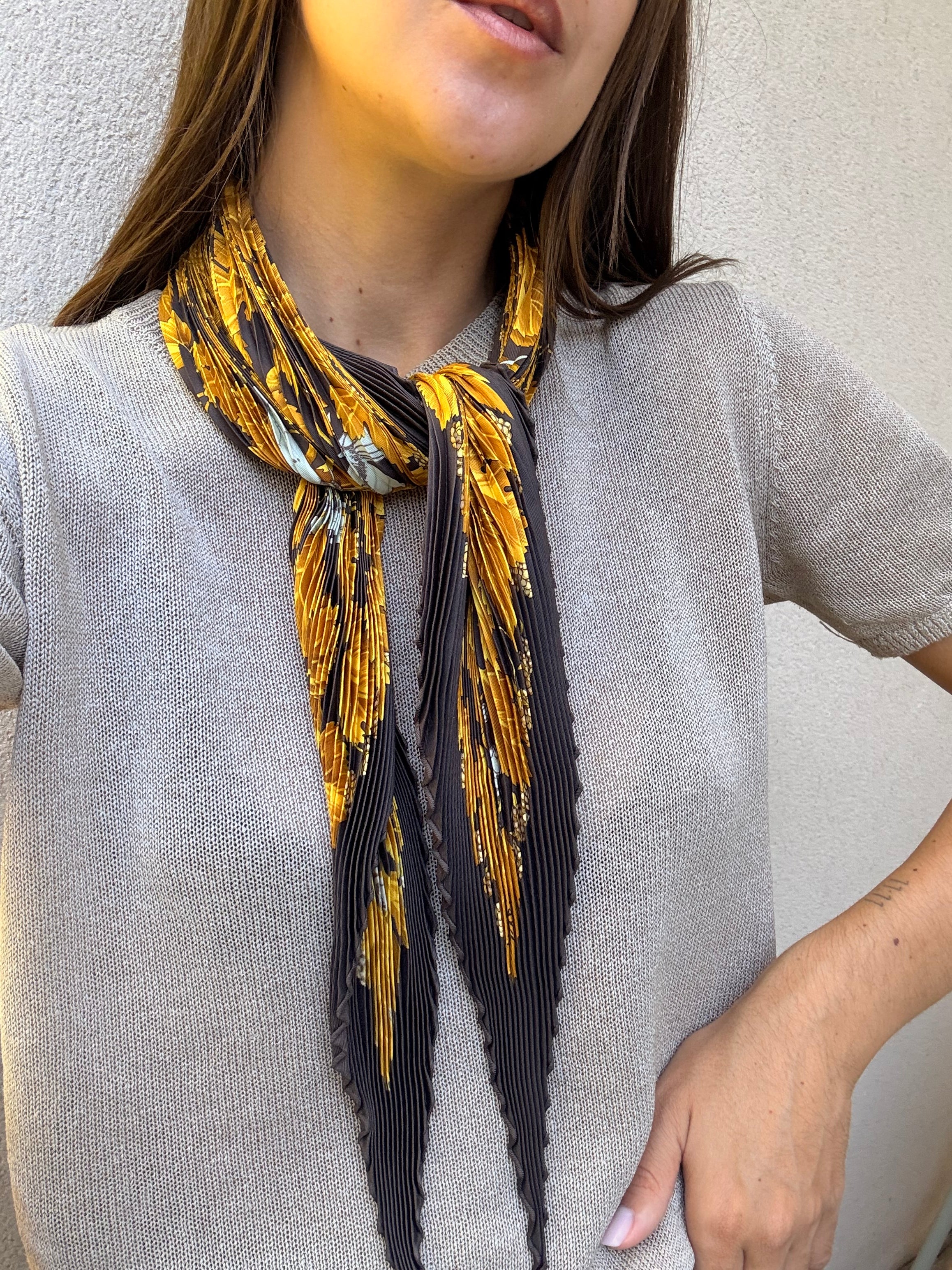 Foulard Hermès plissé – Modèle L’arbre de Soie