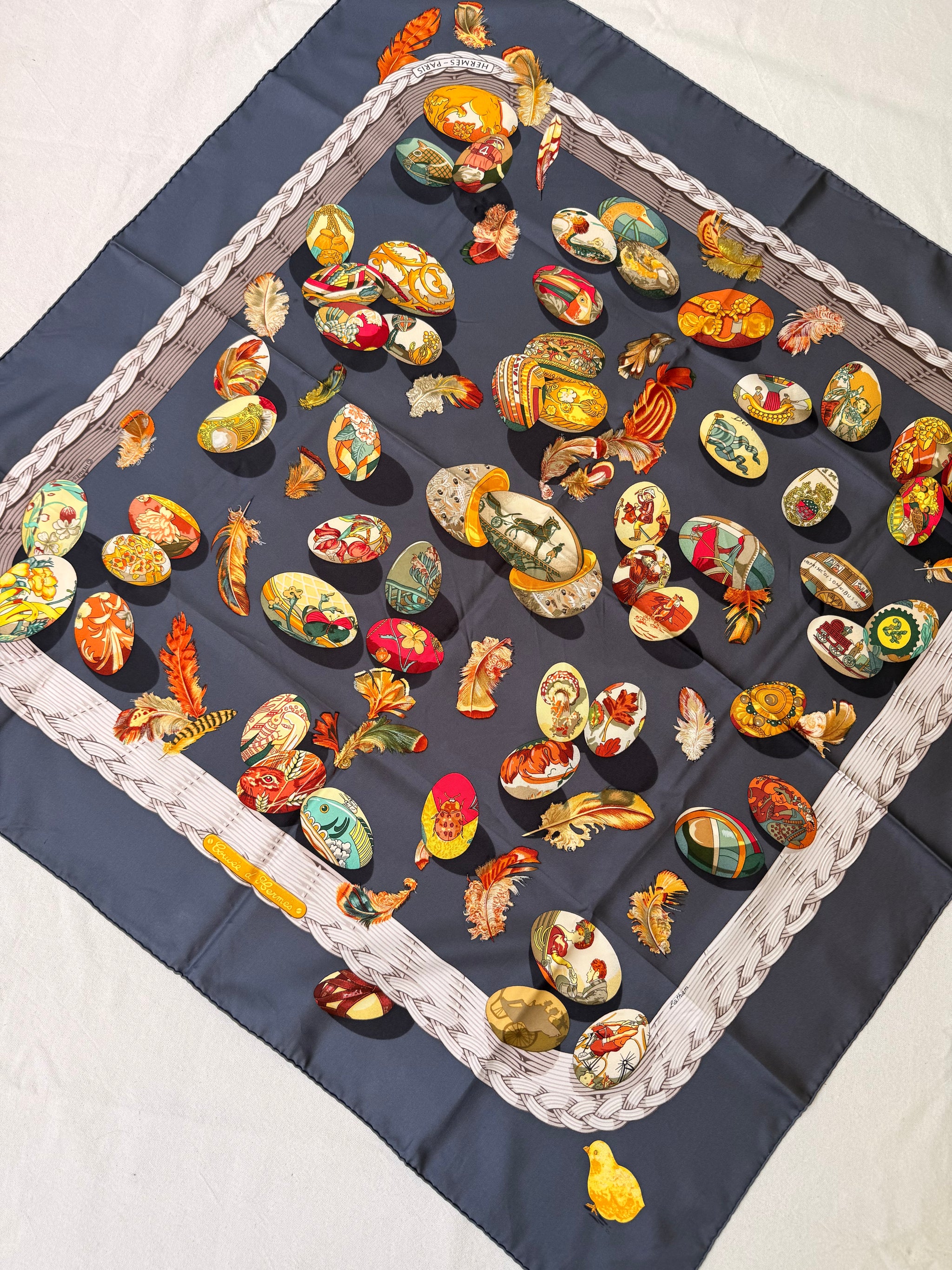 Foulard Hermès – Modèle Couvée d'Hermès
