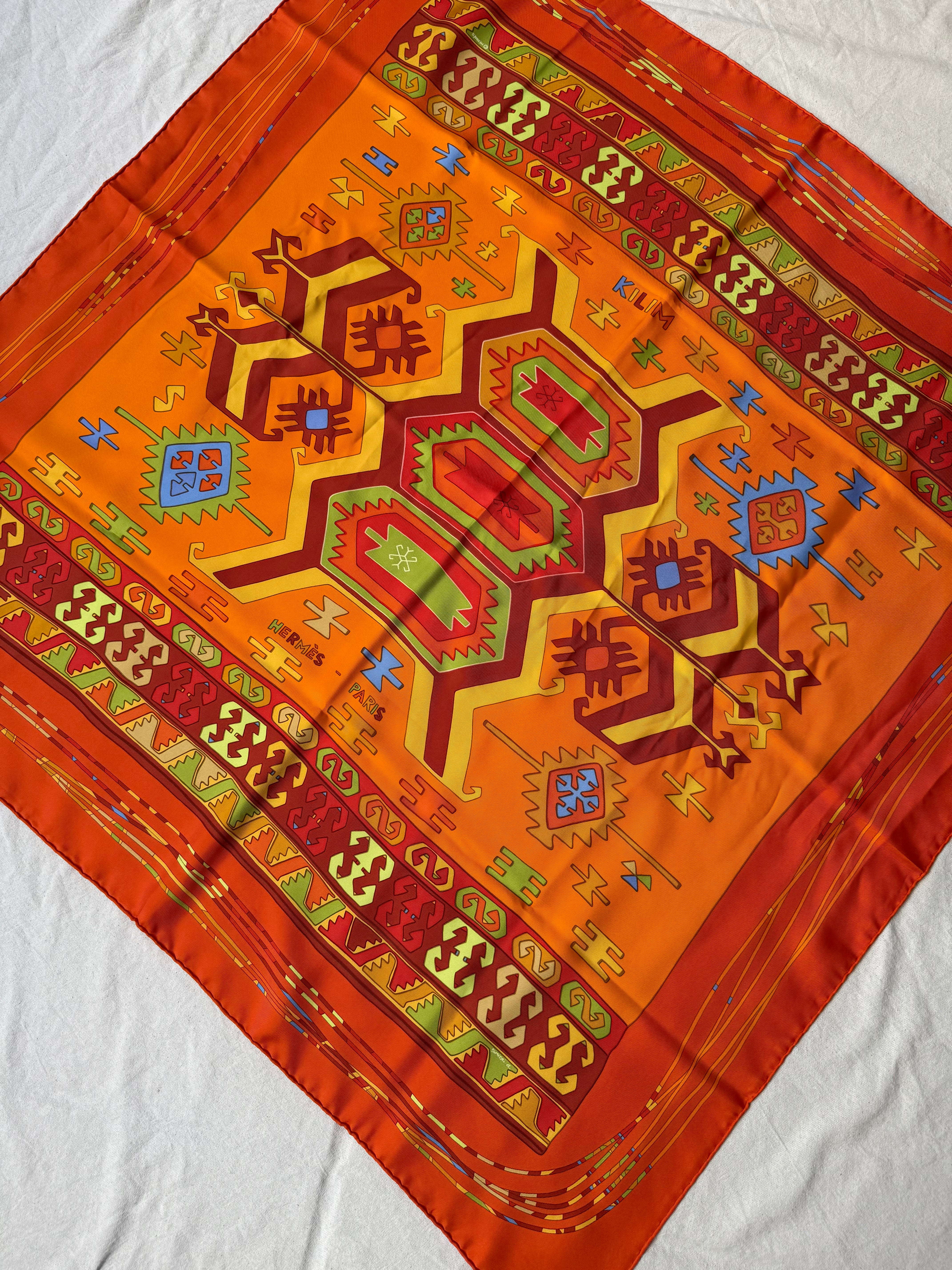 Foulard Hermès – Modèle Kilim