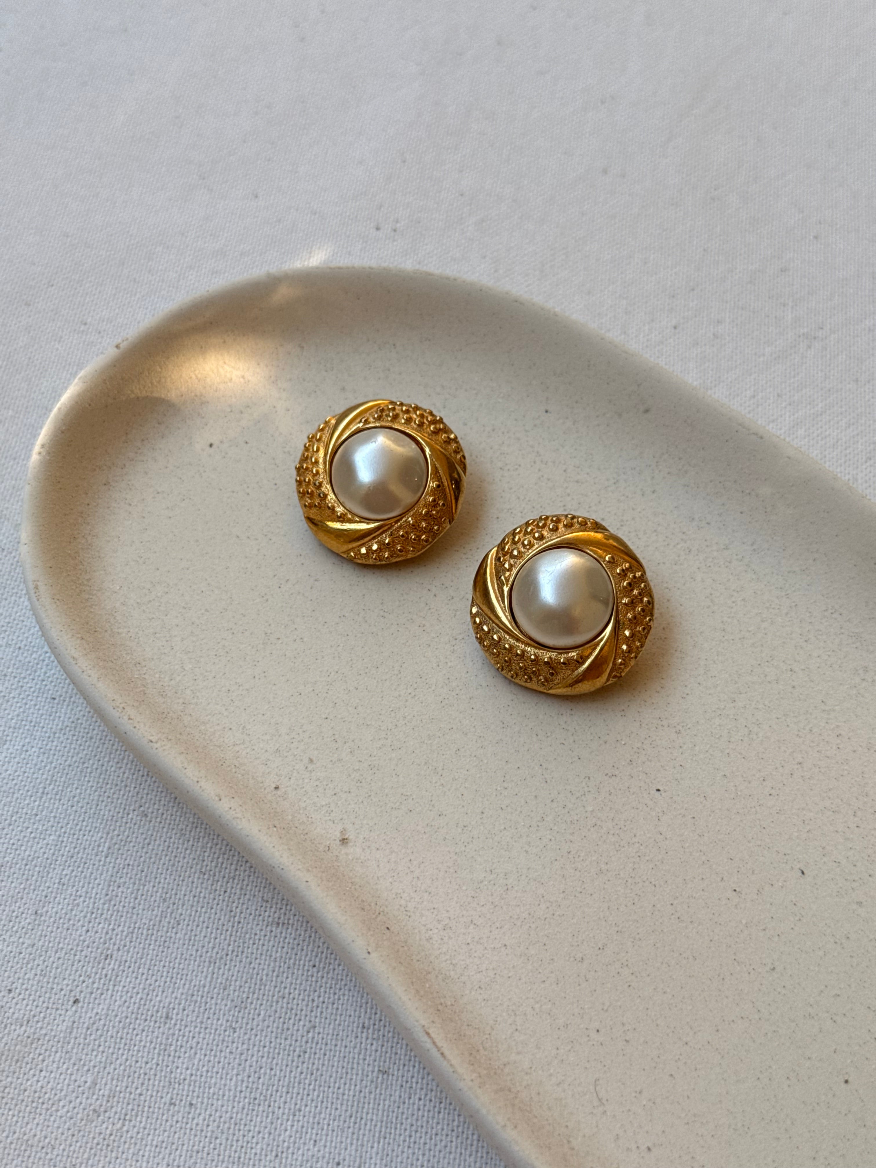 Boucles d’oreilles Agatha vintage - Rondes dorées et perles