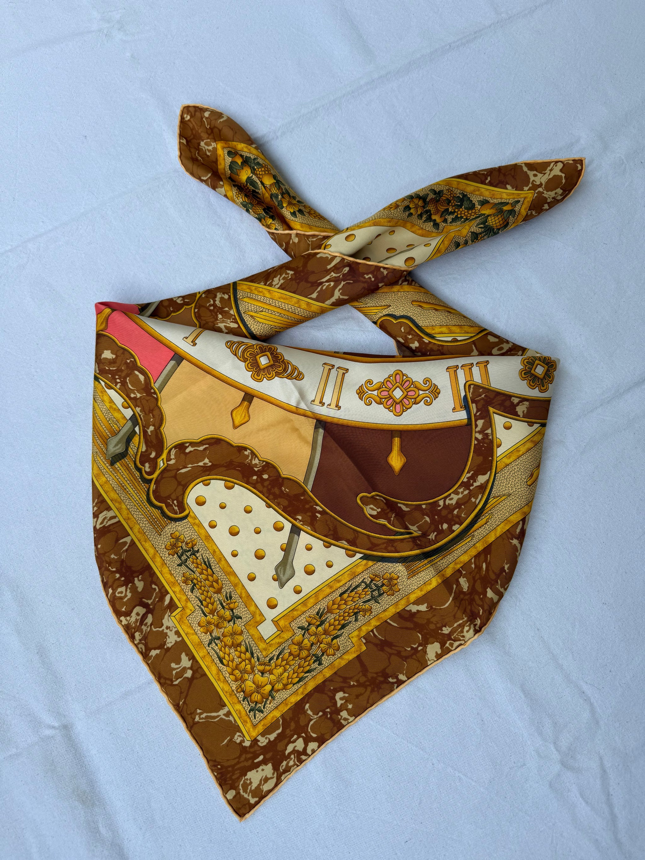 Foulard Hermès – Modèle Carpe Diem