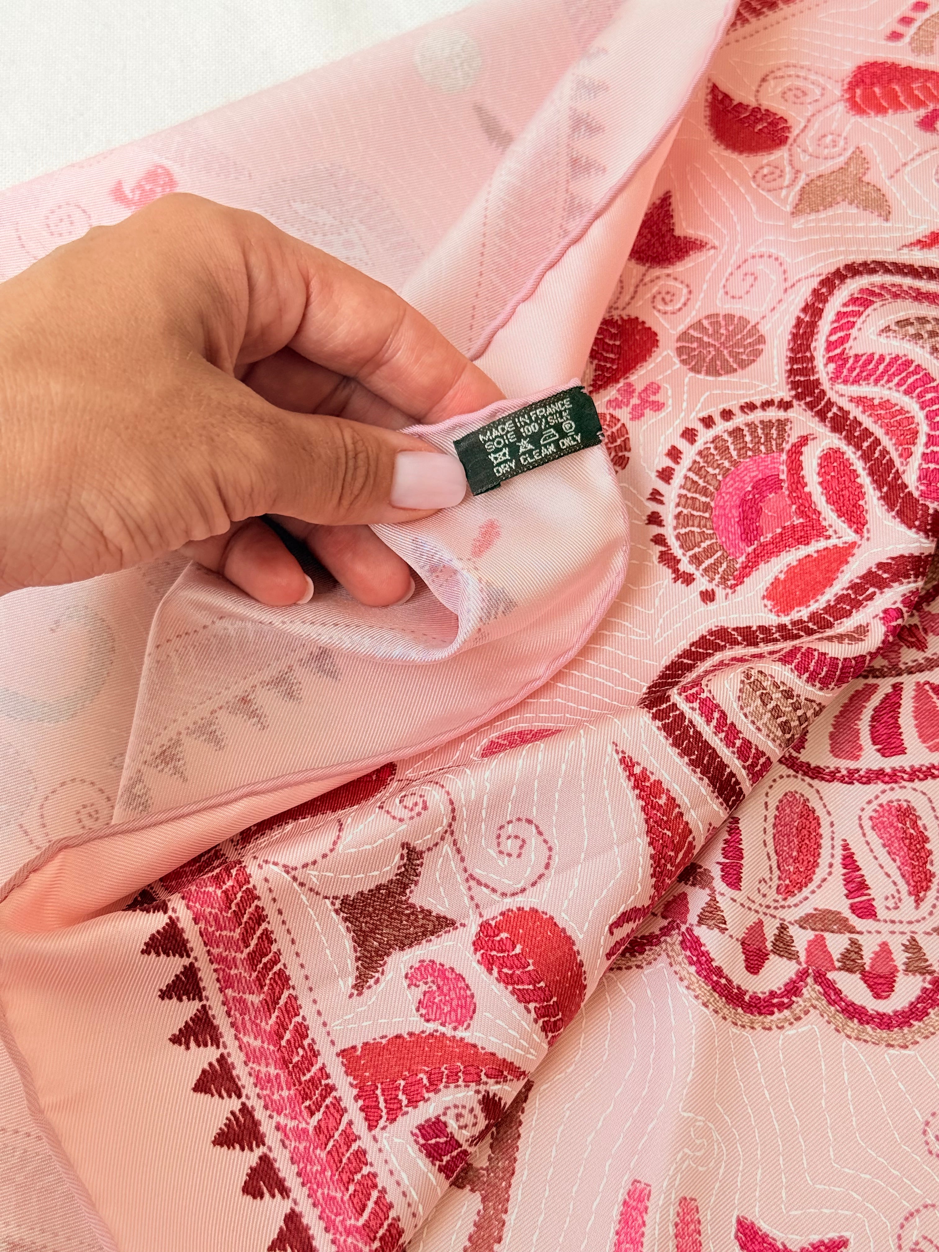 Foulard Hermès – Modèle Carré Kantha