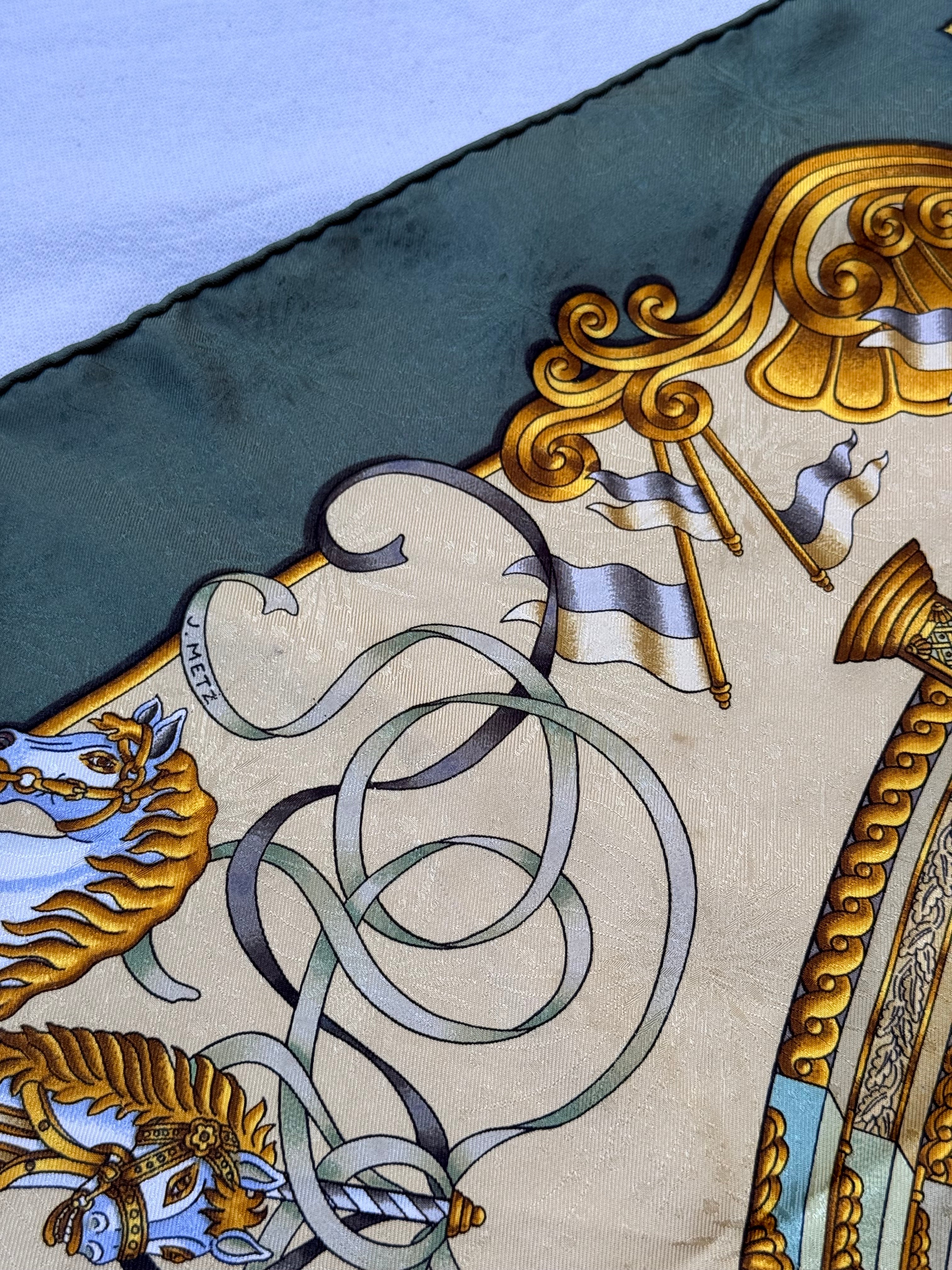 Foulard Hermès – Modèle Luna Park