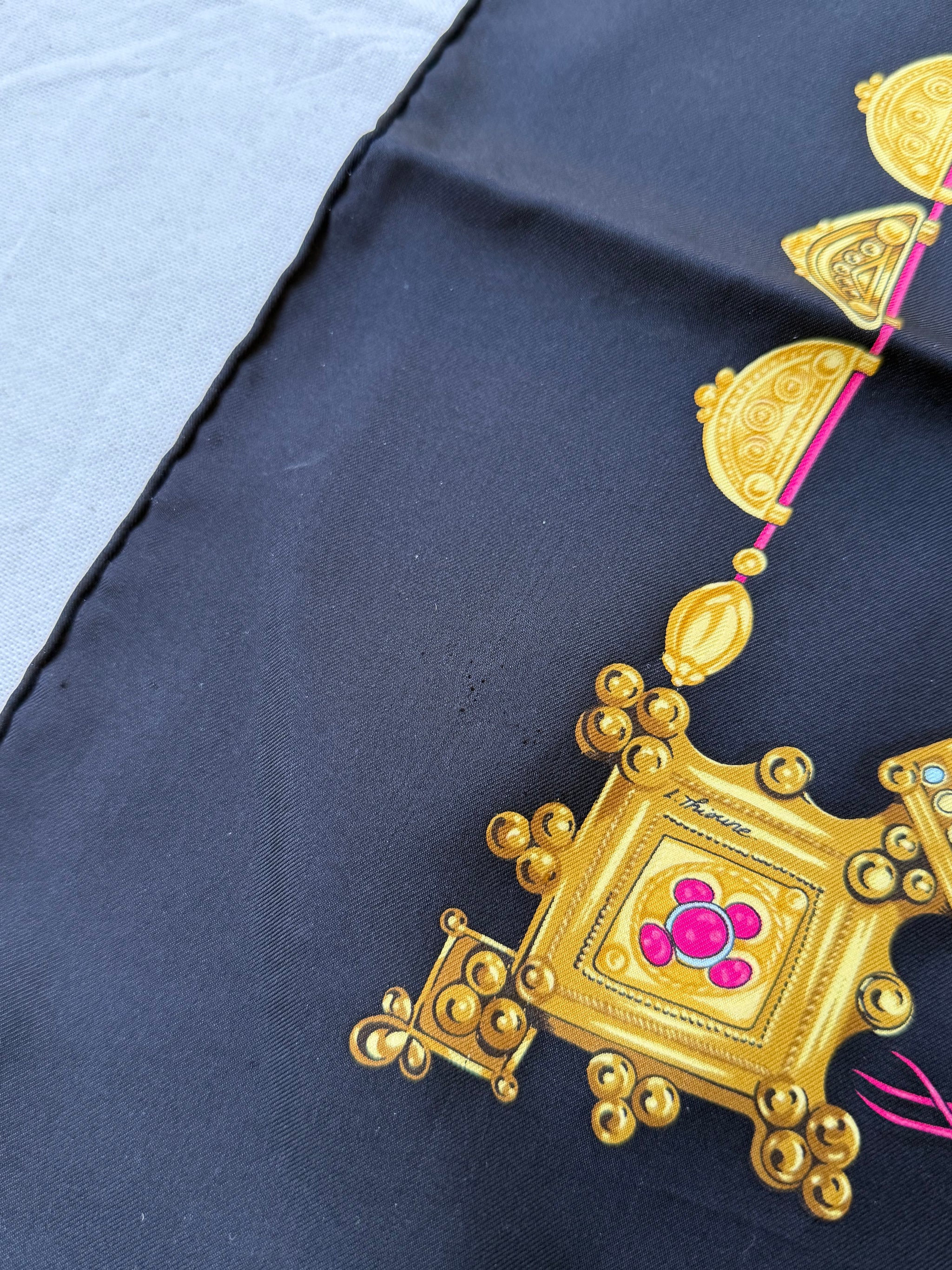 Foulard Hermès – Modèle Parures des Sables