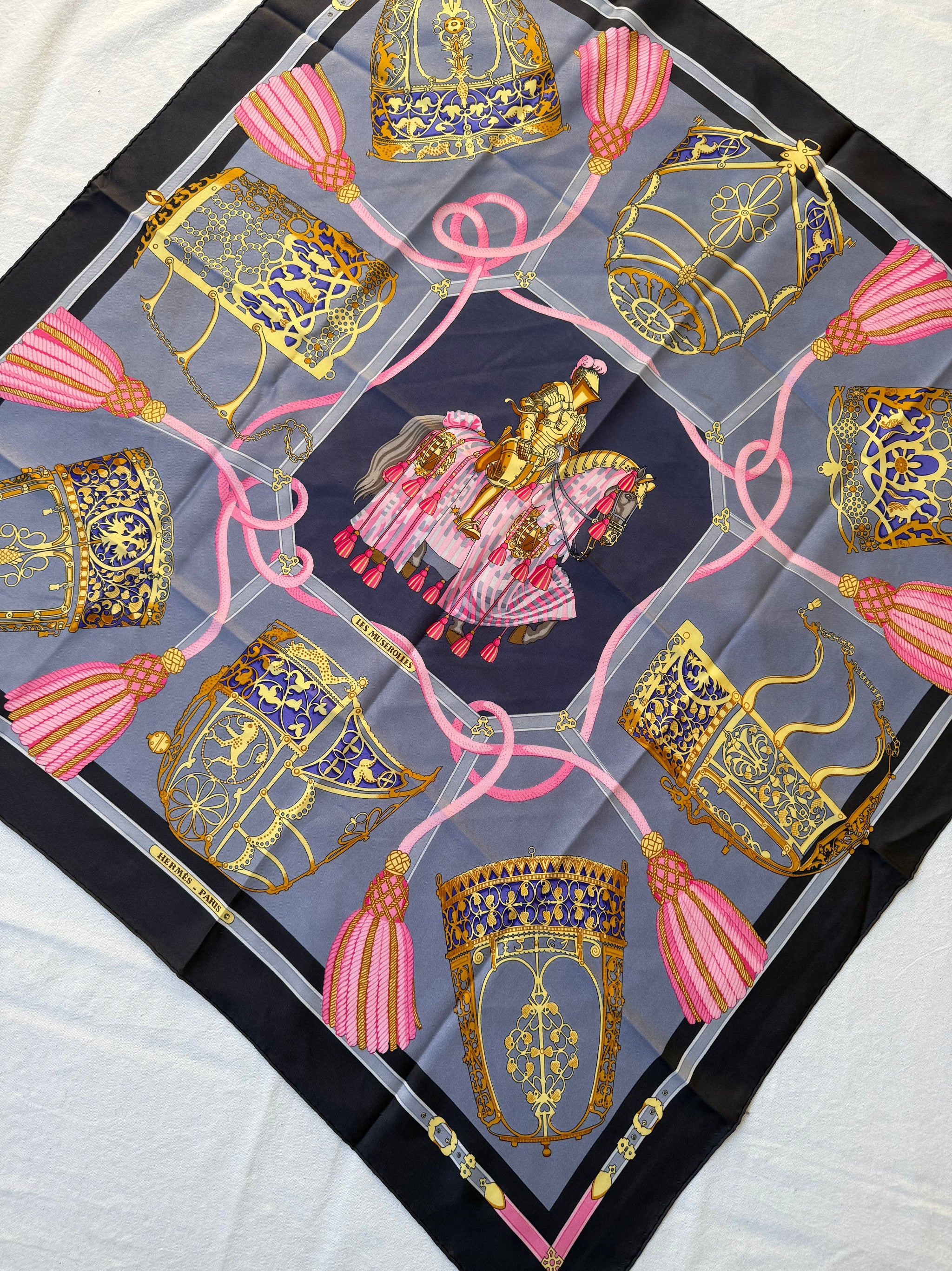 Foulard Hermès – Modèle Les Muserolles