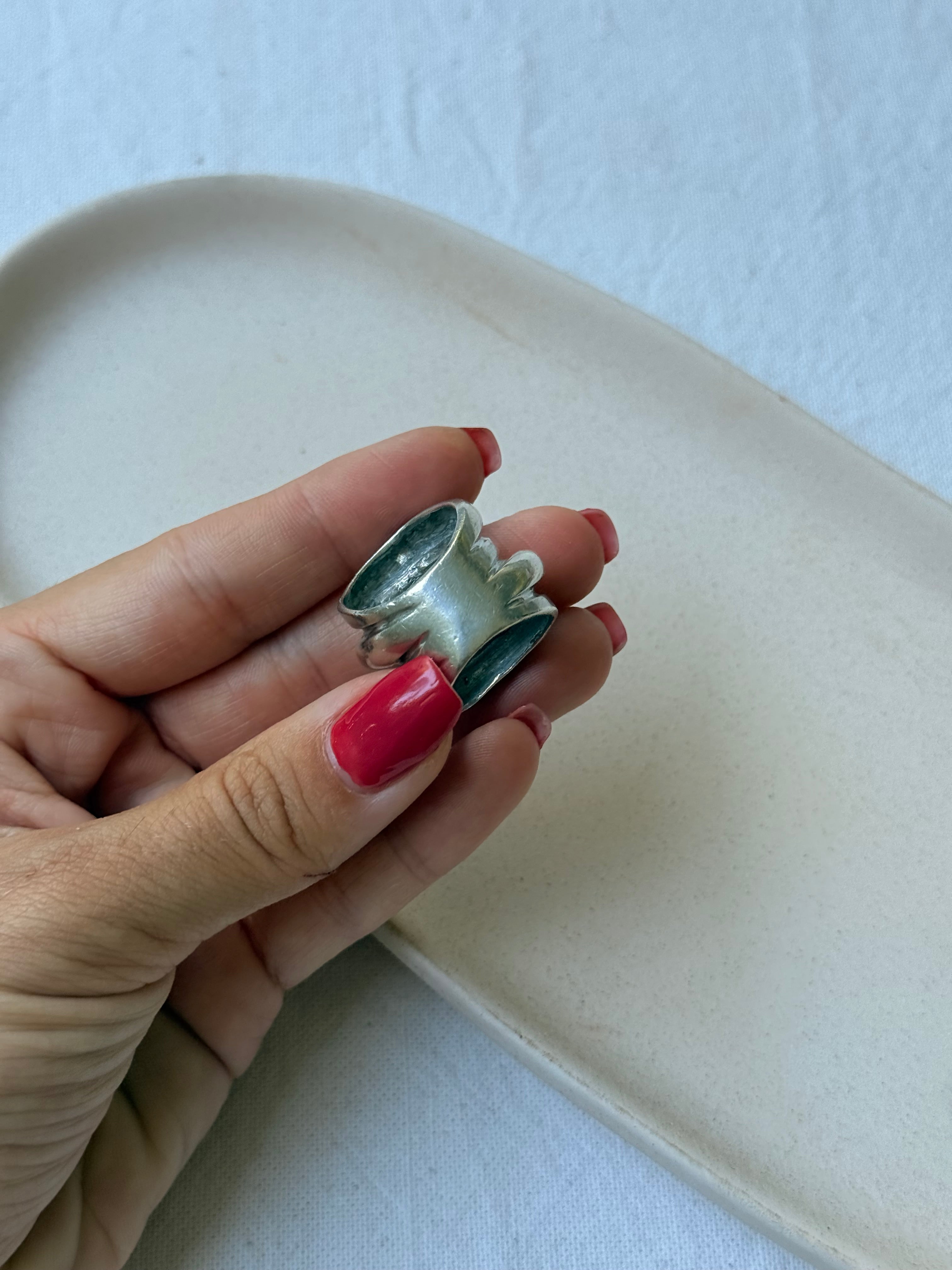 Bague vintage bombée en argent 925