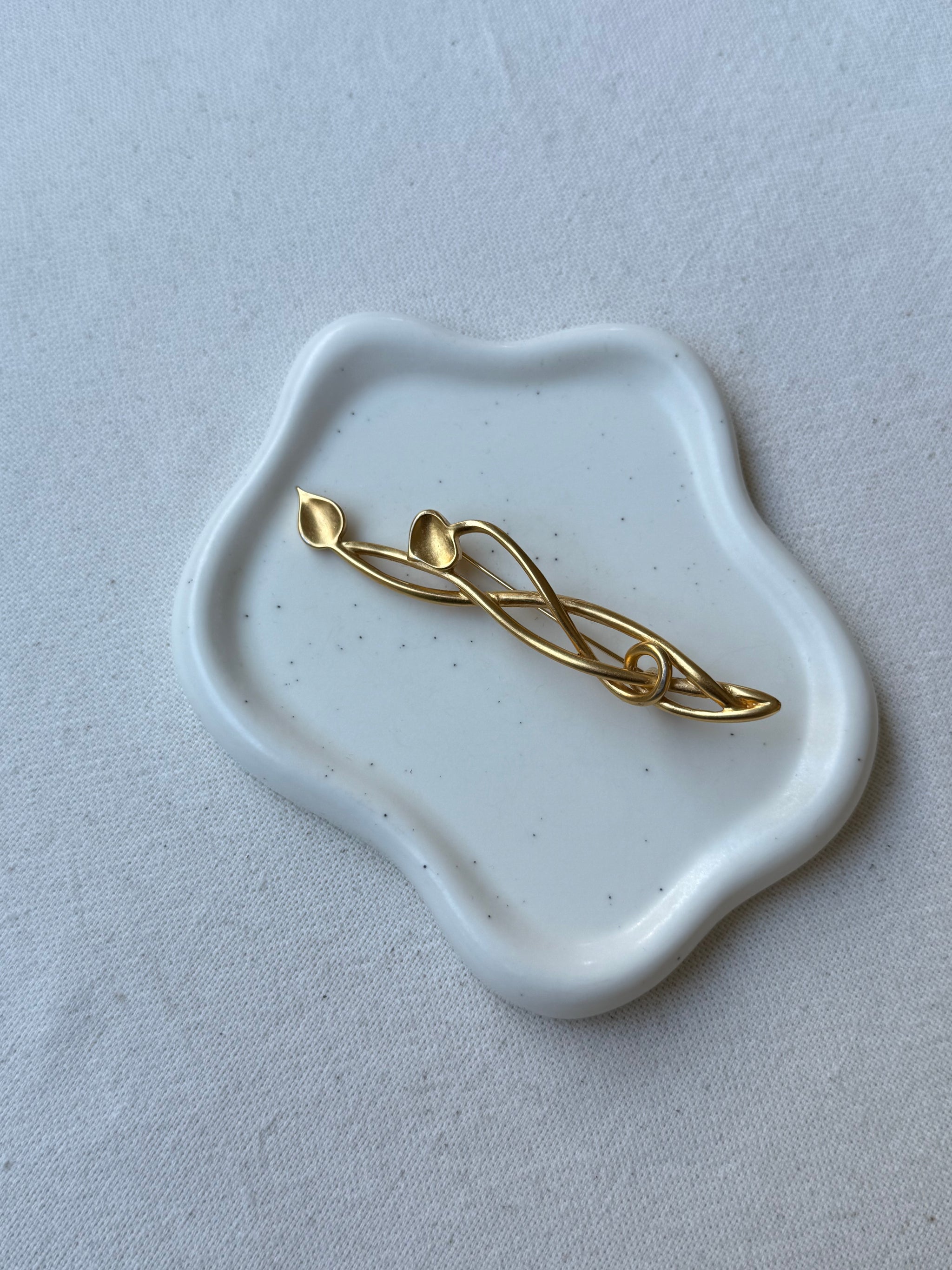 Broche Monet vintage - Feuillage doré