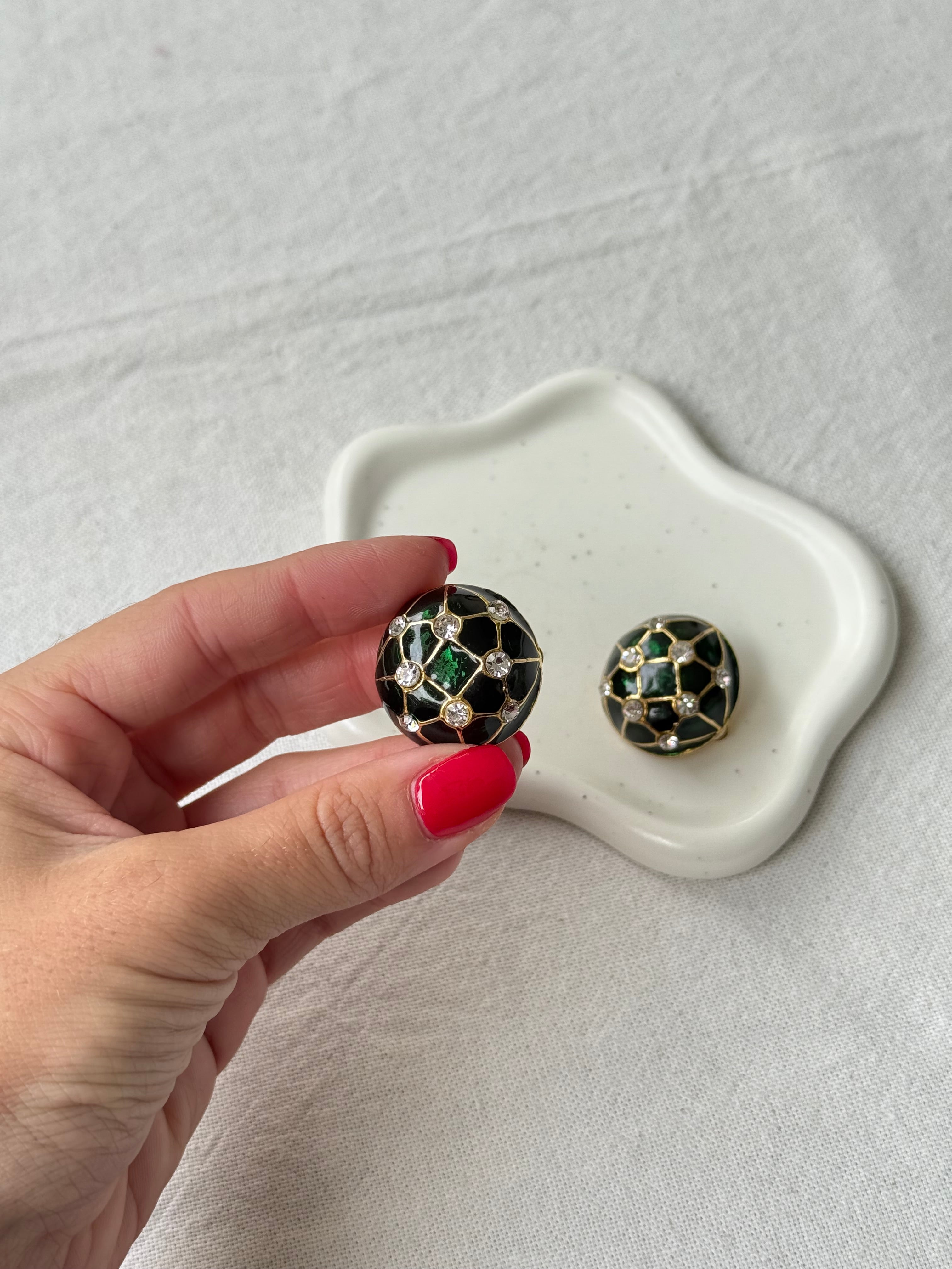 Boucles d’oreilles vintage - Émail vert et strass