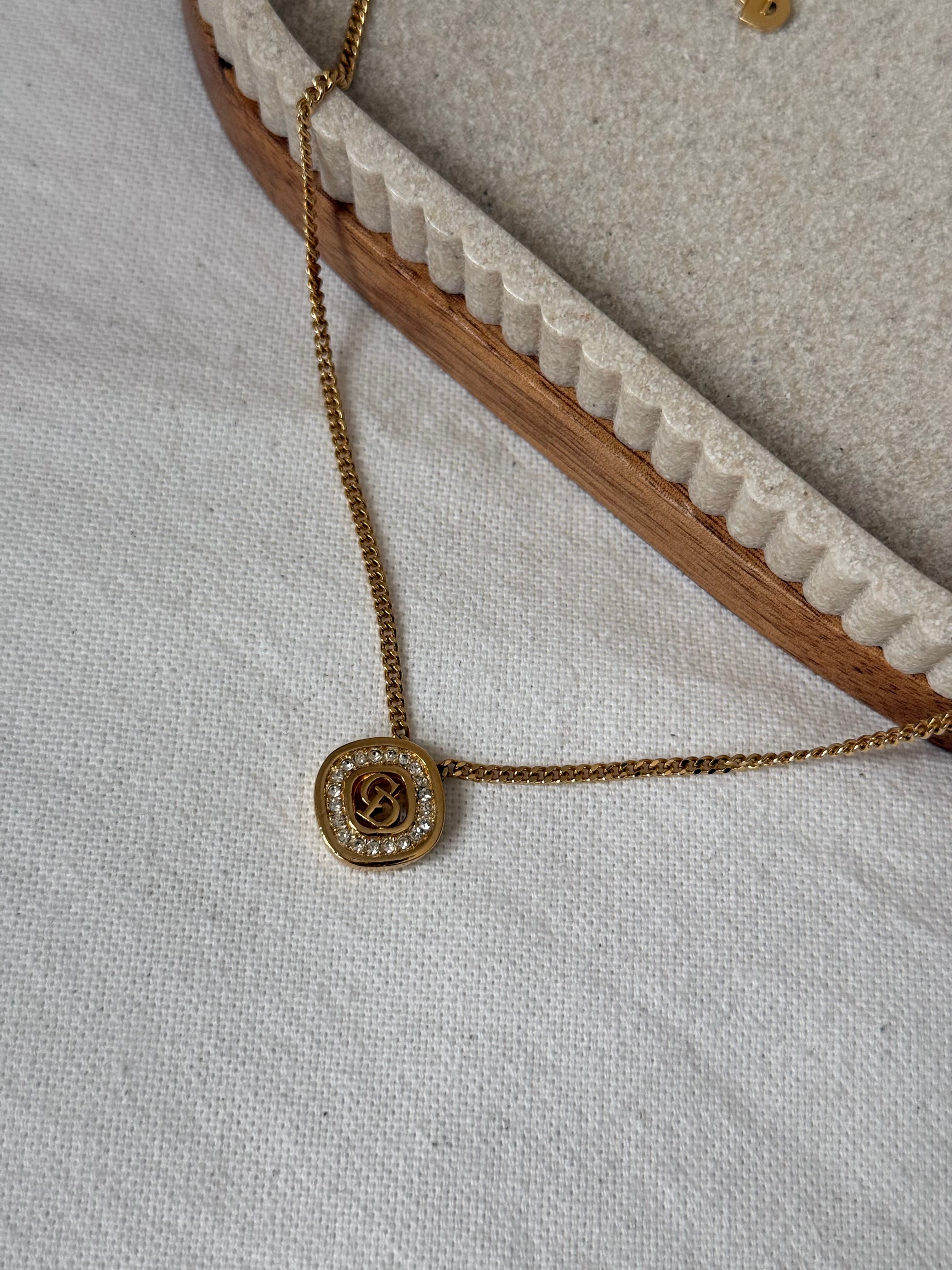 Collier Christian Dior vintage - Pendentif CD doré et strass