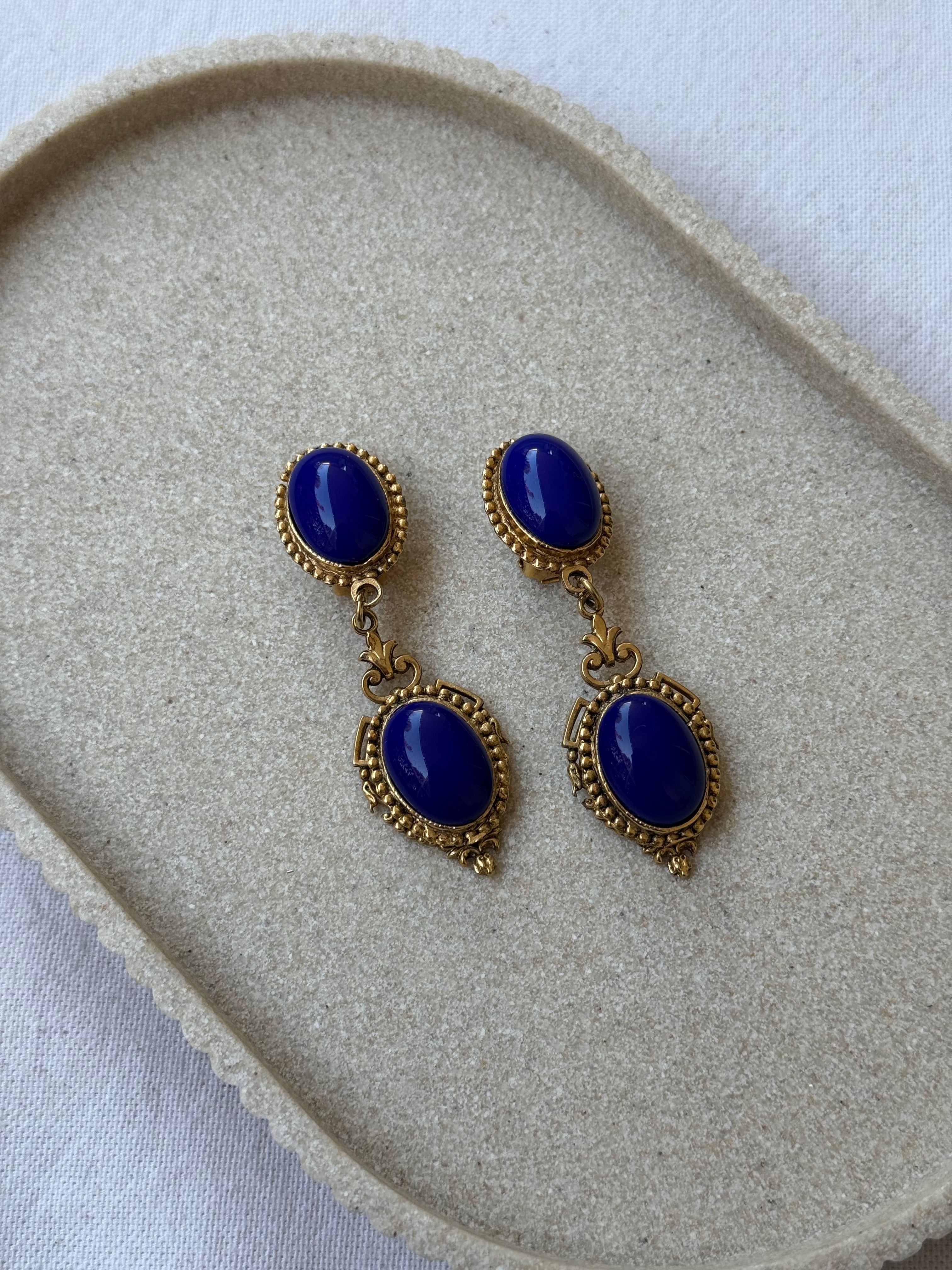 Boucles d’oreilles vintage - Cabochons bleus et monture dorée