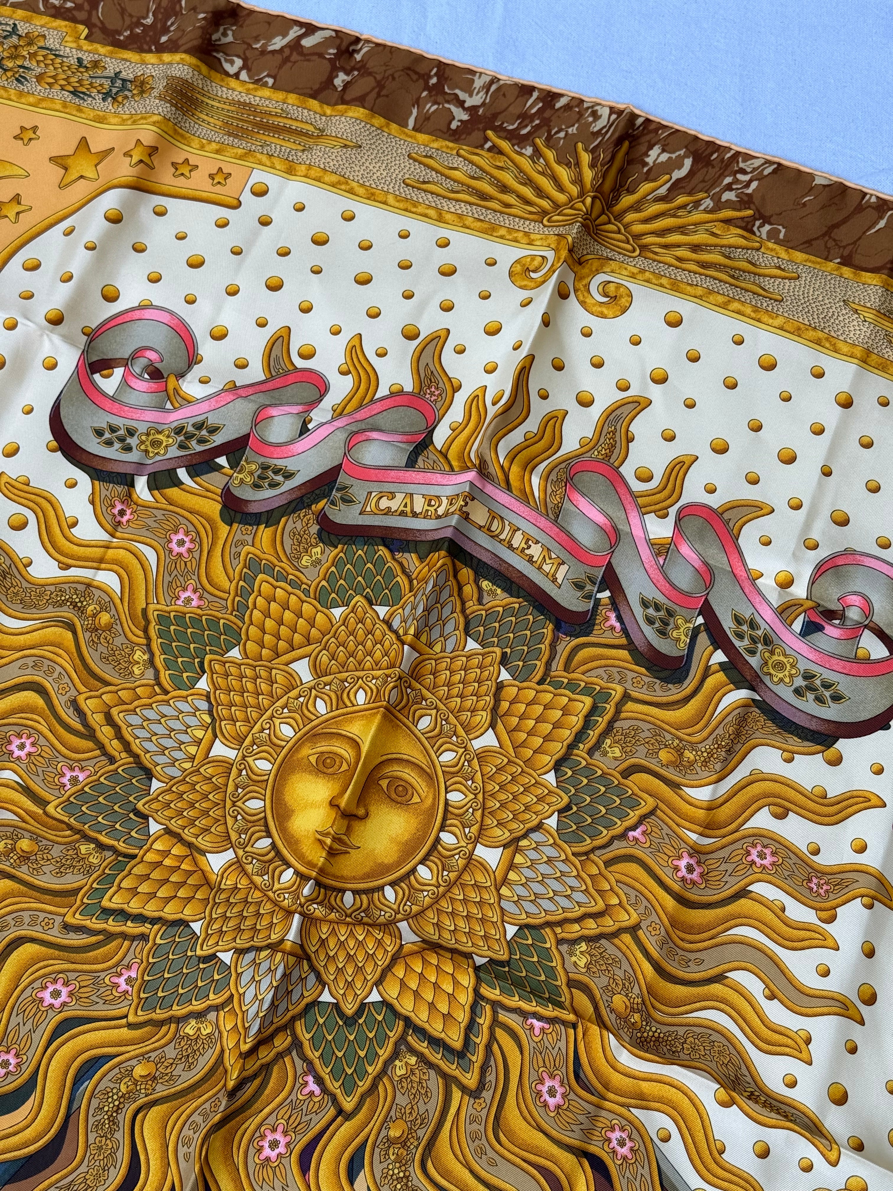 Foulard Hermès – Modèle Carpe Diem