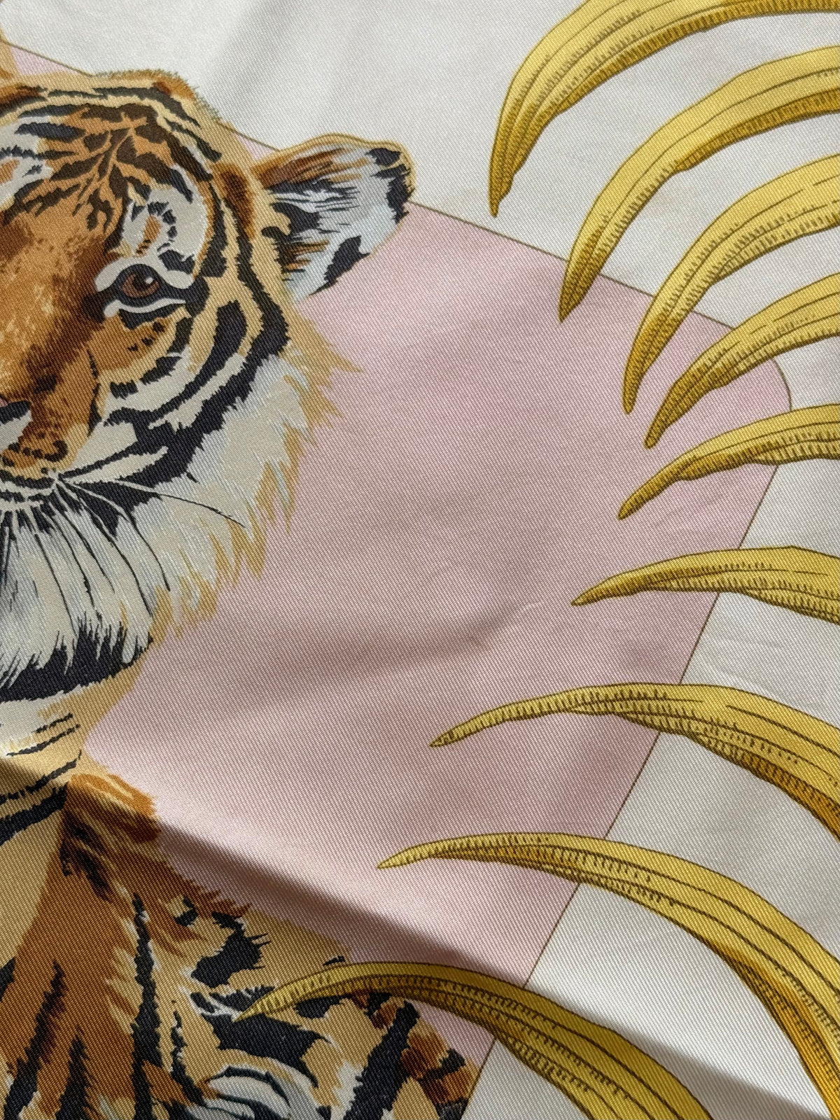 Foulard Hermès – Modèle Tigre Royal