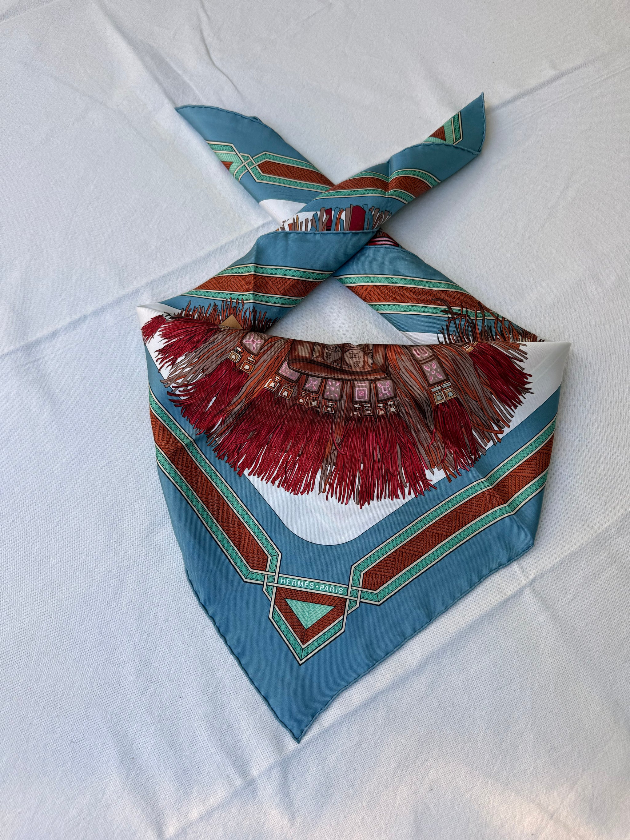 Foulard Hermès – Modèle Cuirs du Désert