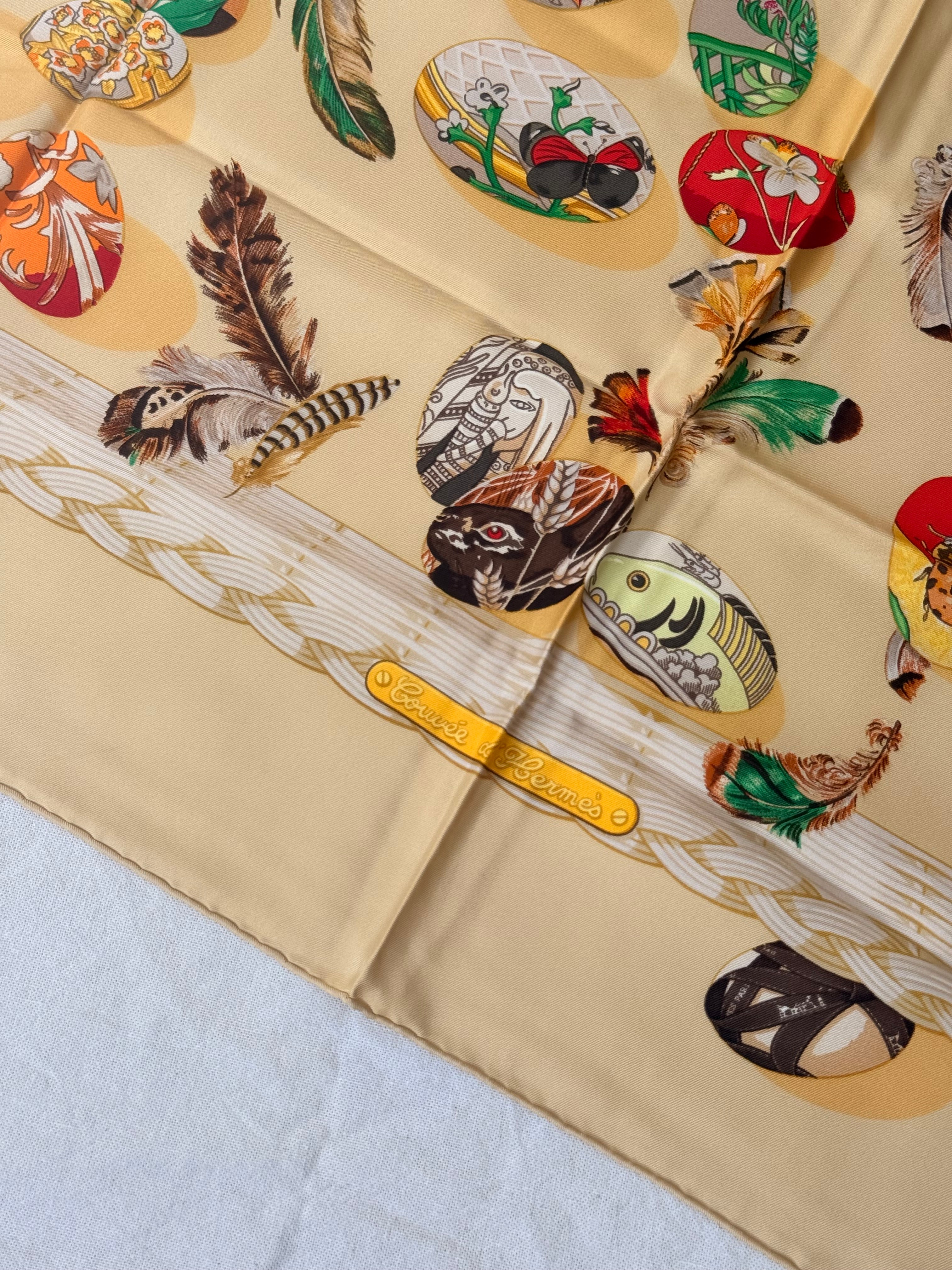 Foulard Hermès – Modèle Couvée d'Hermès