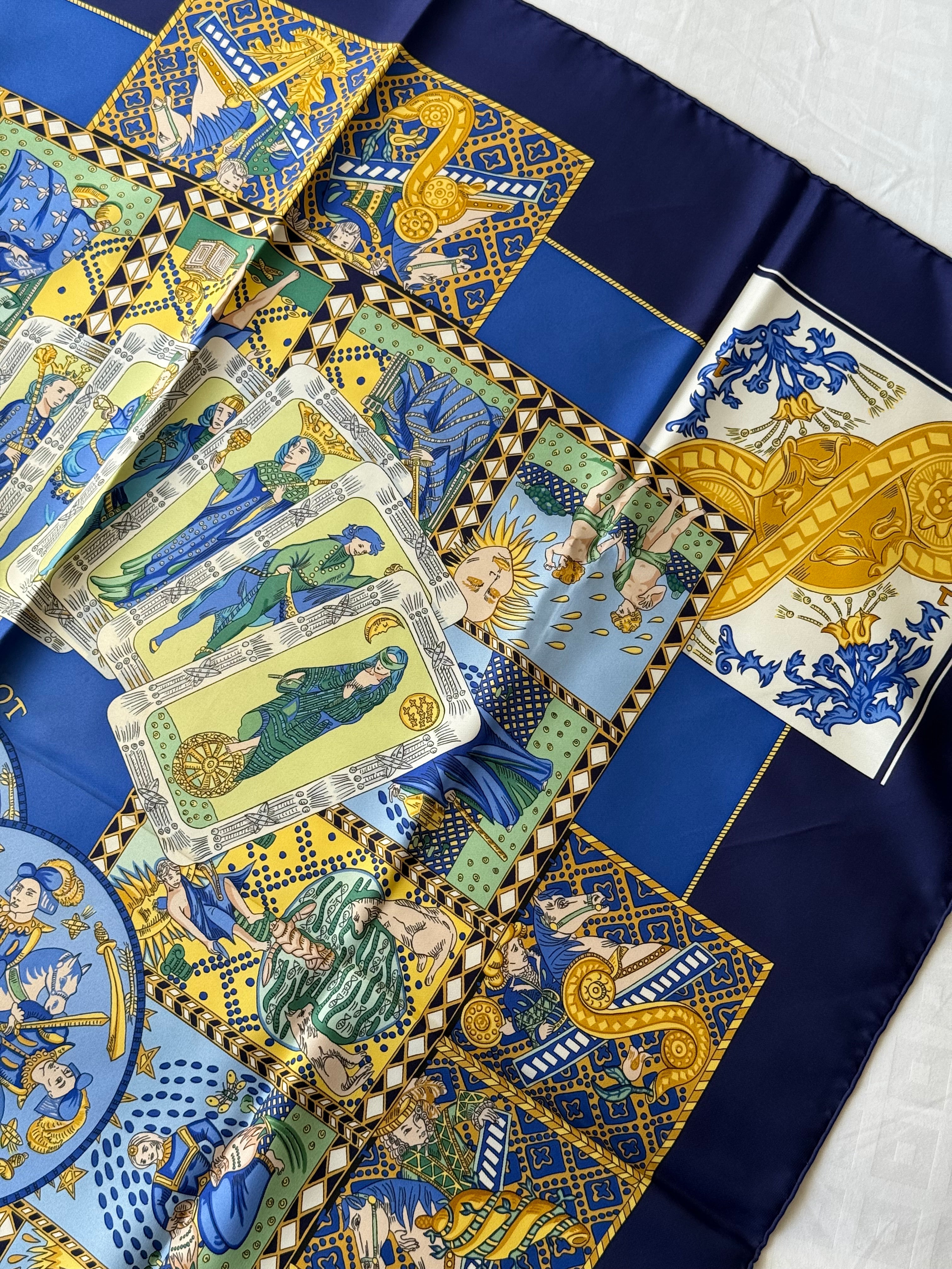 Foulard Hermès – Modèle Le Tarot