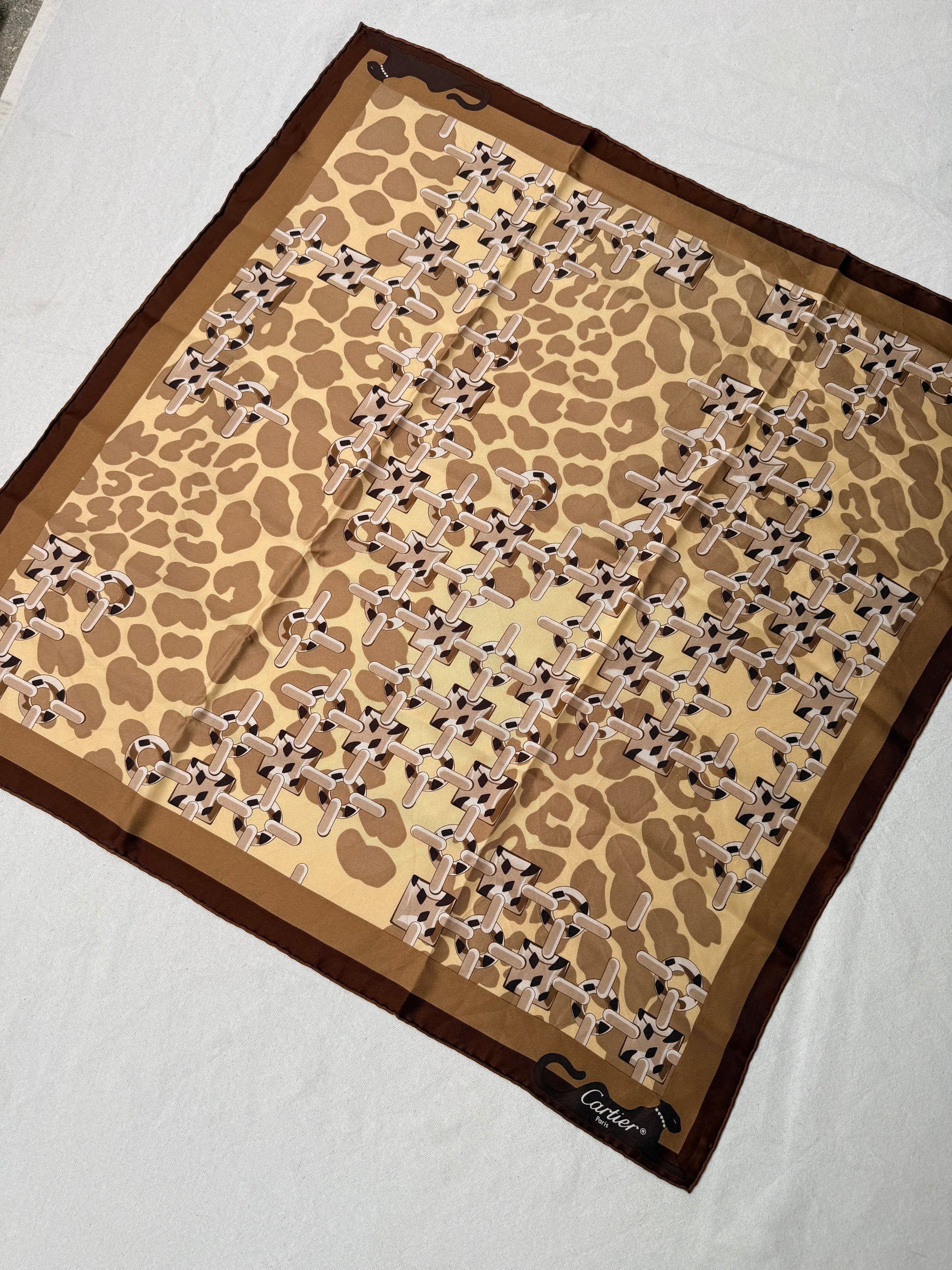 Foulard Cartier – Motifs panthères